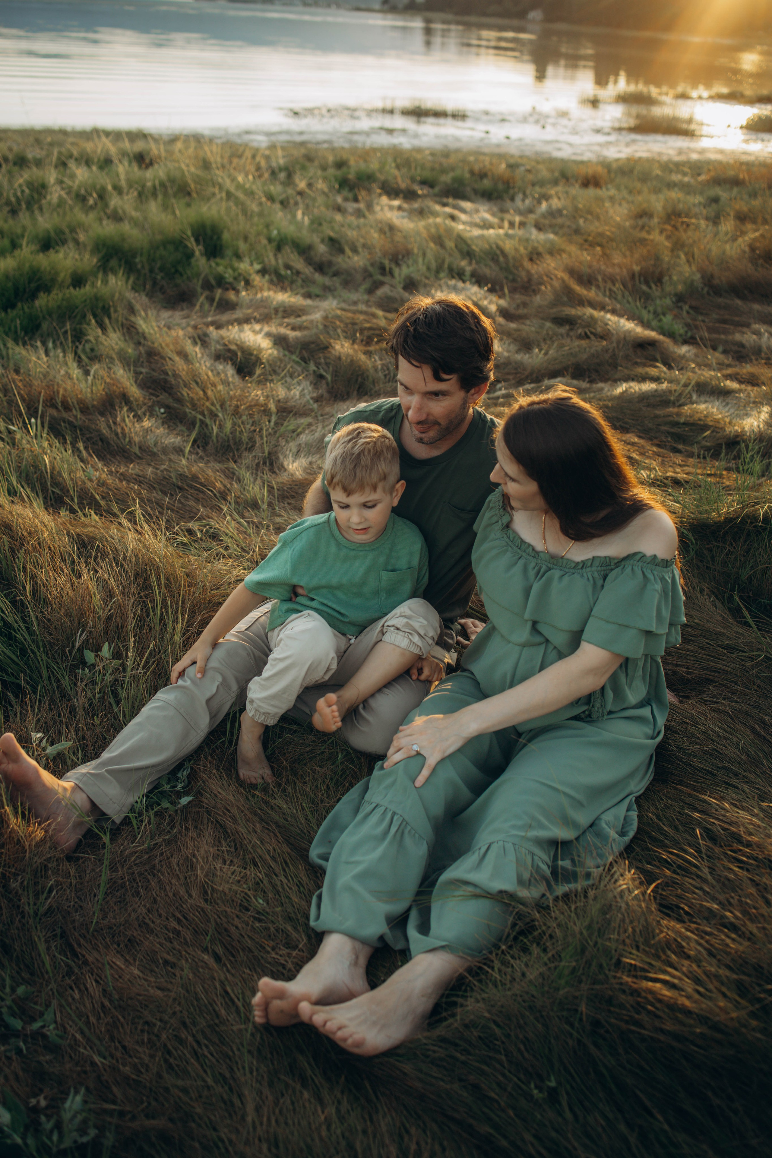 Family. Lifestyle photographer Vancouver Island
