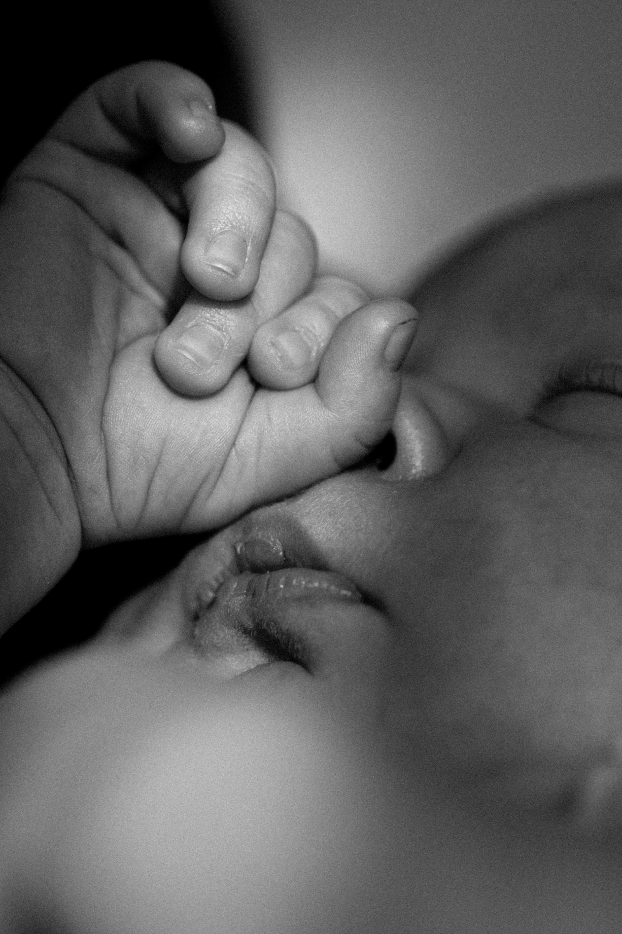 Newborn. Lifestyle photographer Vancouver Island