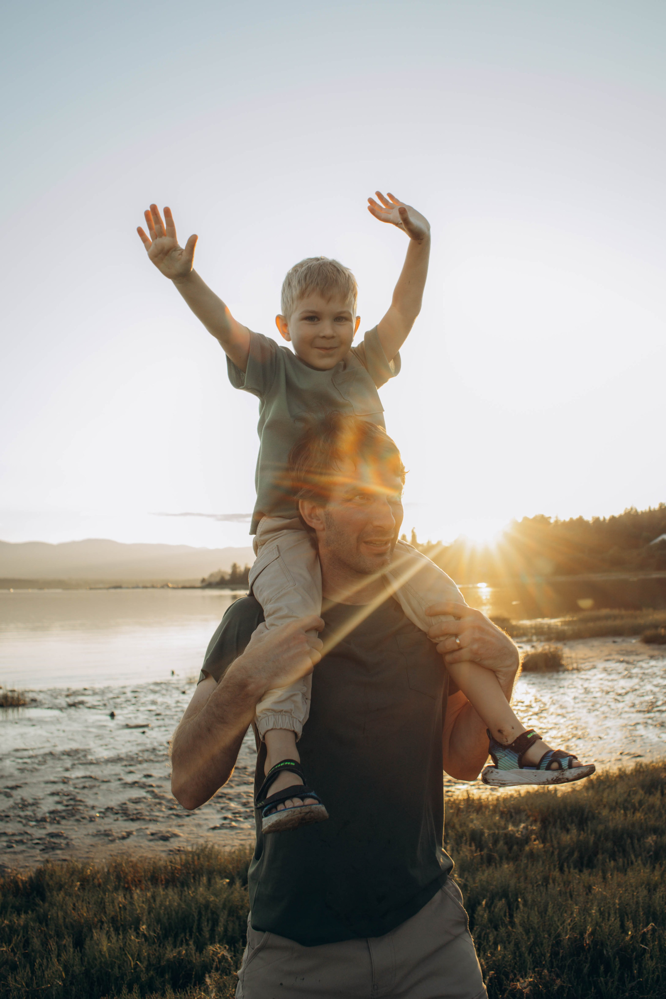 Family. Lifestyle photographer Vancouver Island