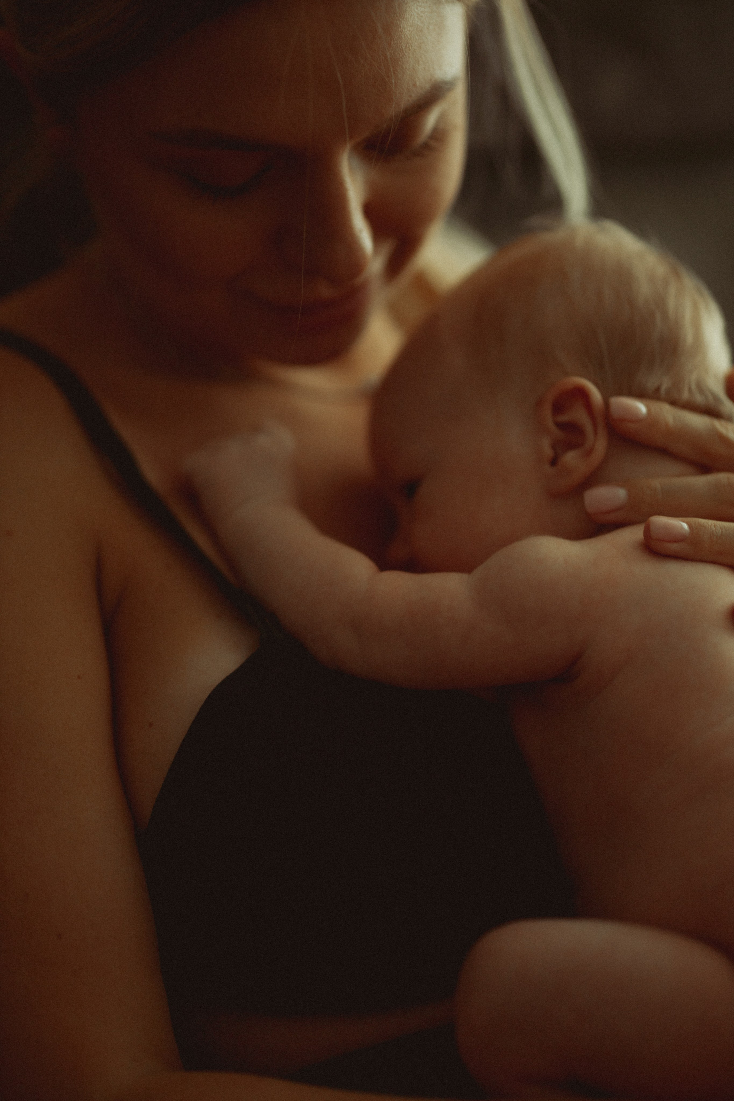Newborn. Lifestyle photographer Vancouver Island