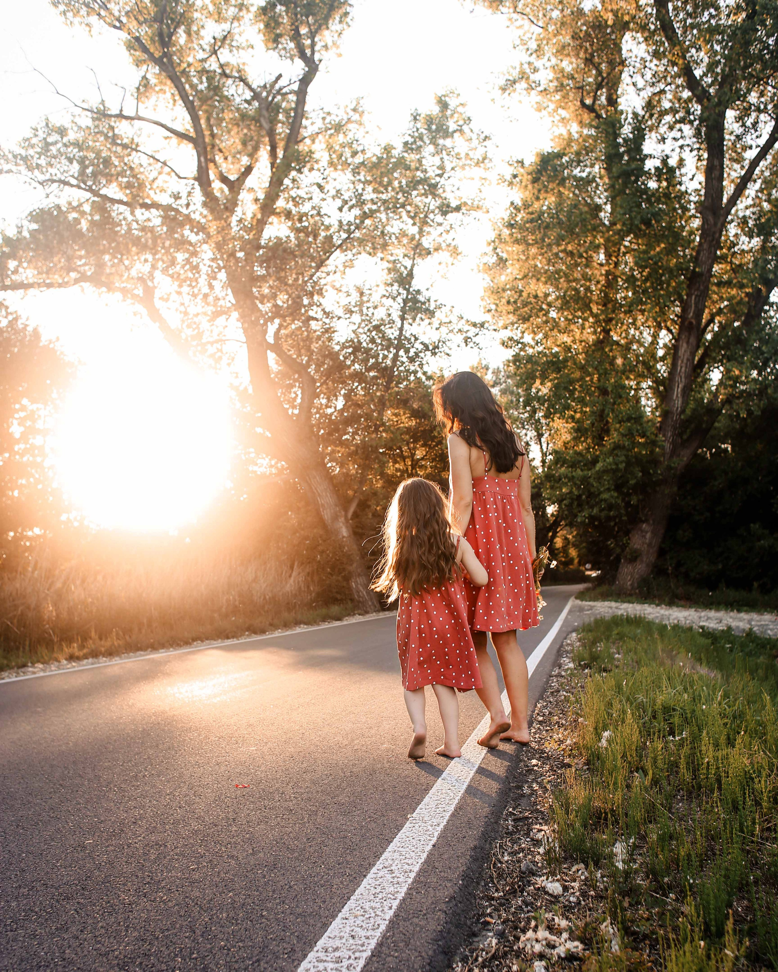 Mom & daughter. Lifestyle photographer Vancouver Island