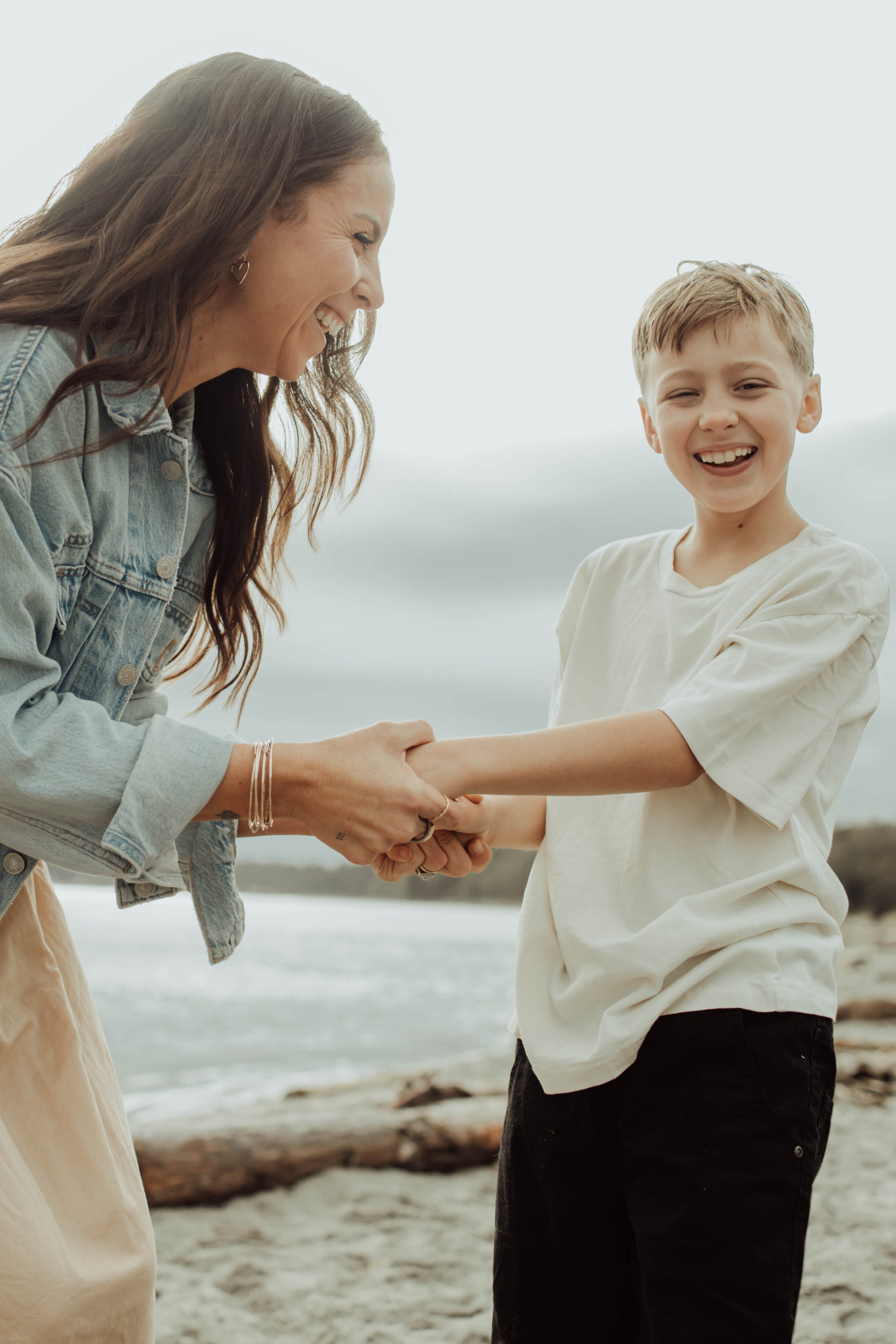 Family. Lifestyle photographer Vancouver Island
