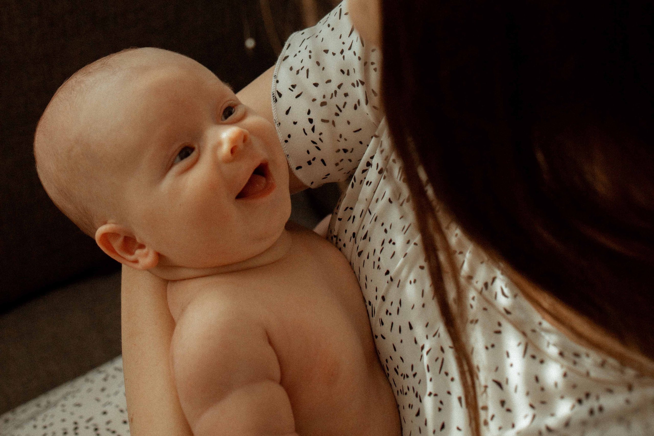 Newborn. Lifestyle photographer Vancouver Island