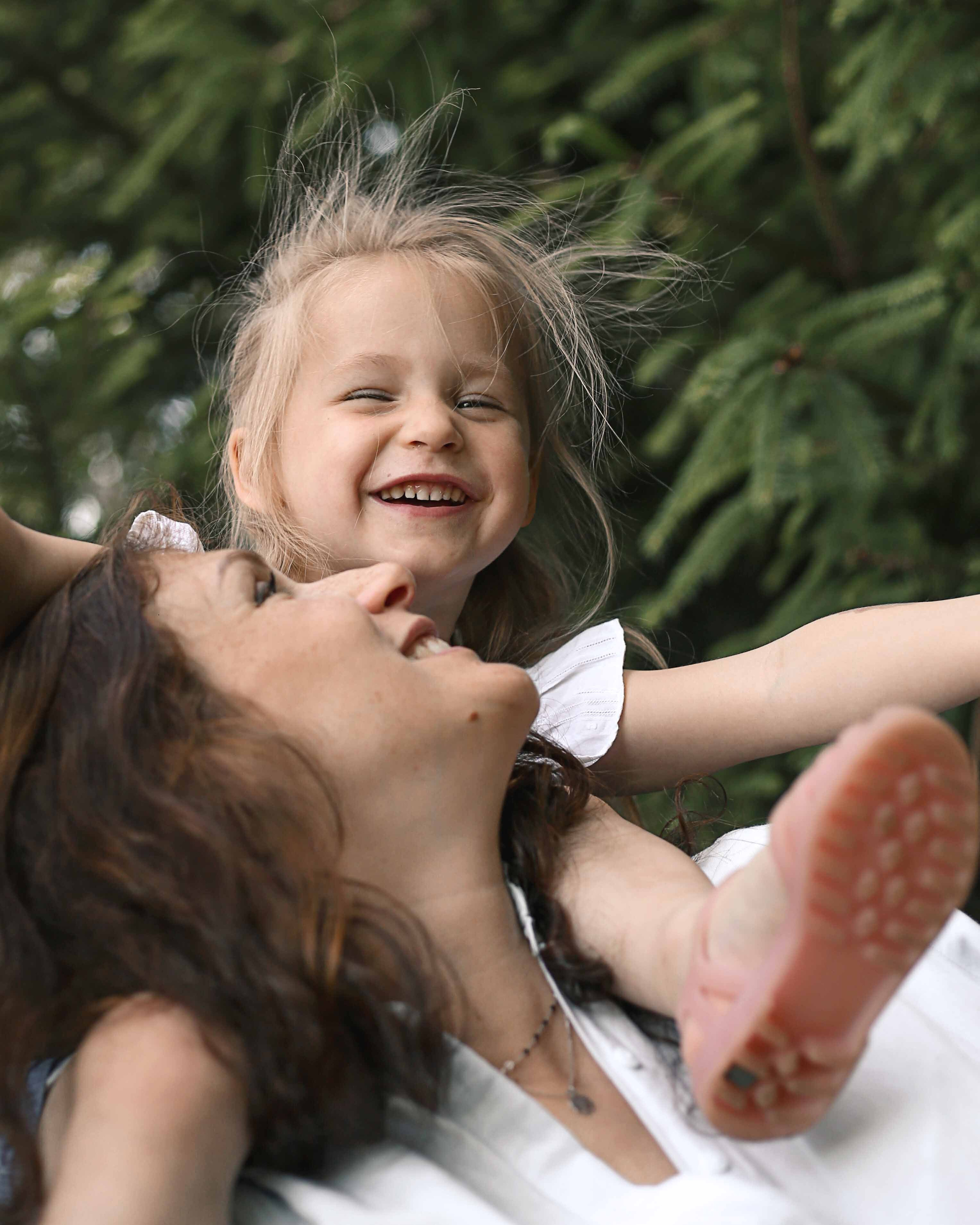 Mom & daughter. Lifestyle photographer Vancouver Island