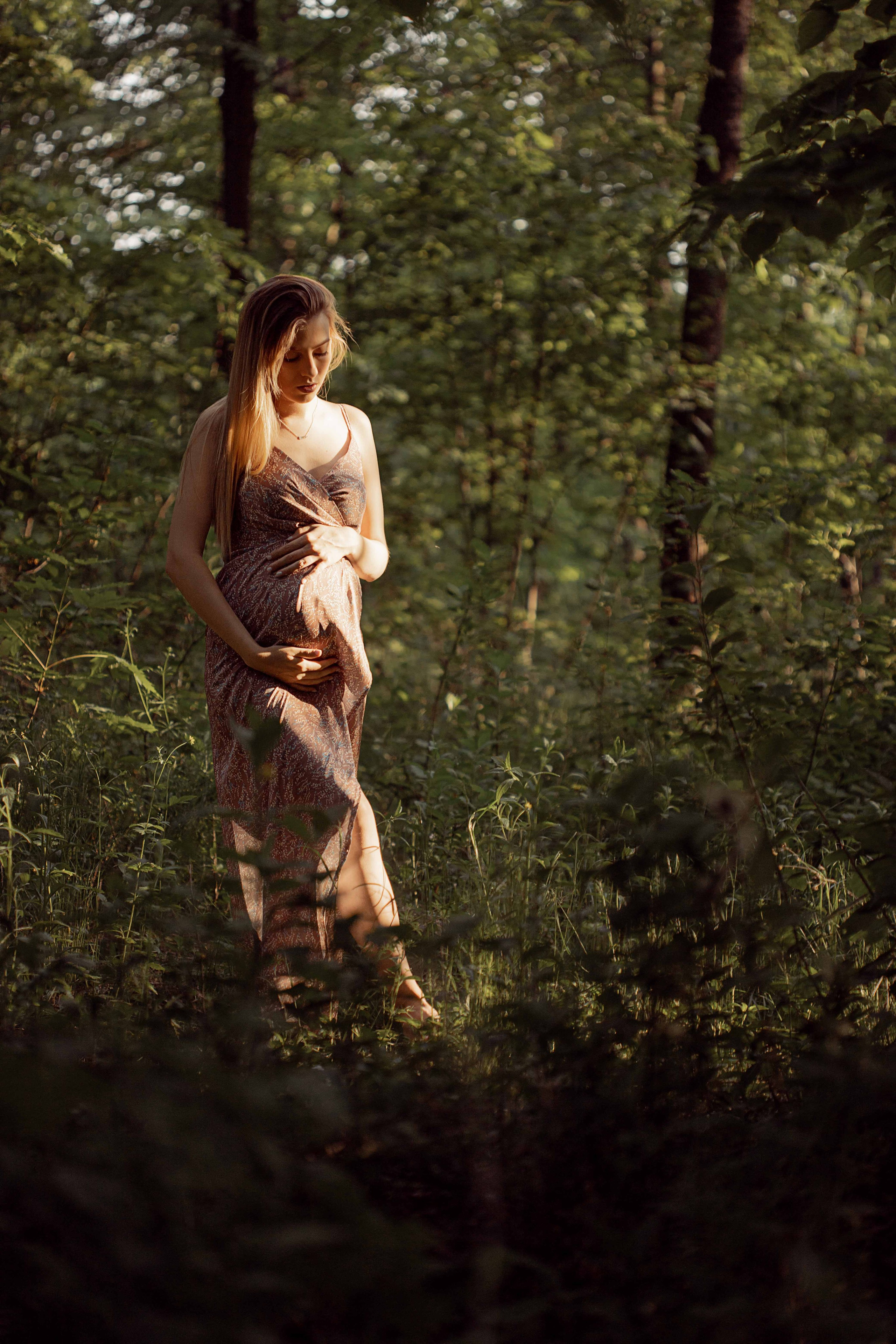 Pregnant. Lifestyle photographer Vancouver Island