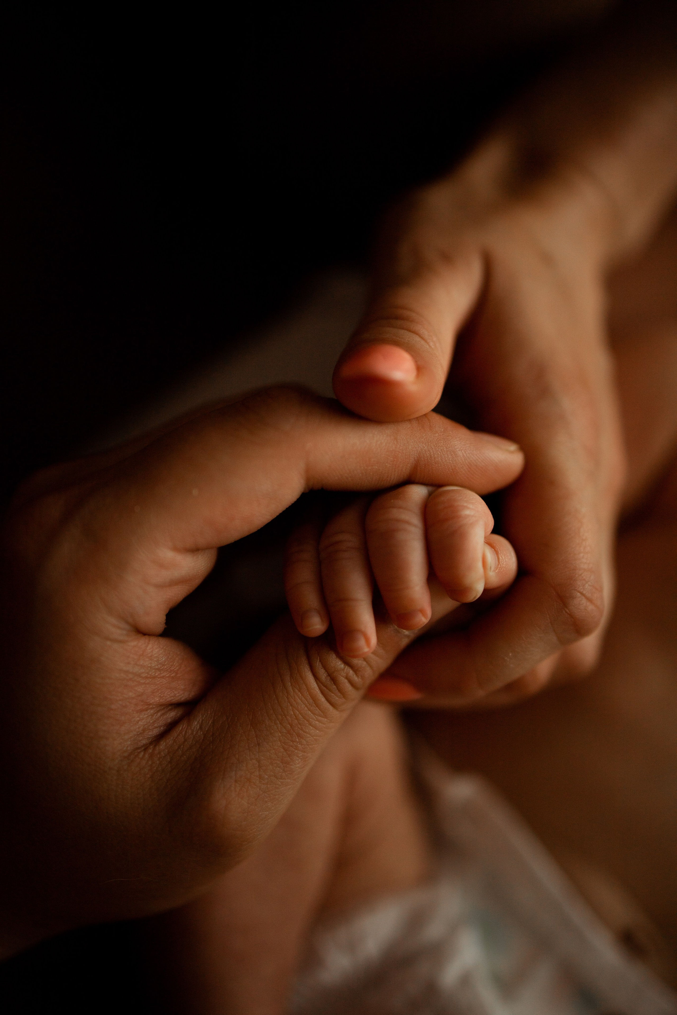 Newborn. Lifestyle photographer Vancouver Island
