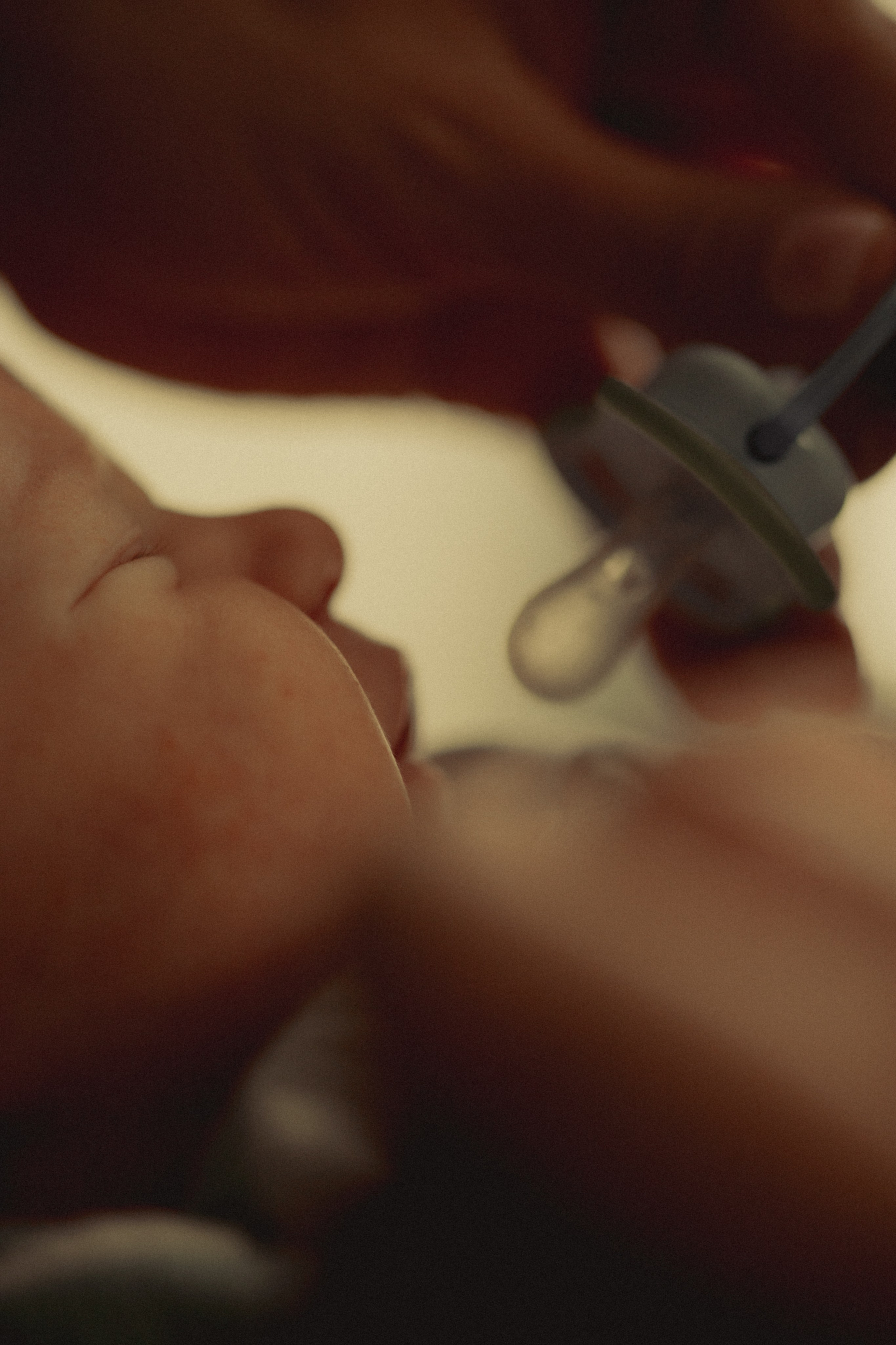 Newborn. Lifestyle photographer Vancouver Island