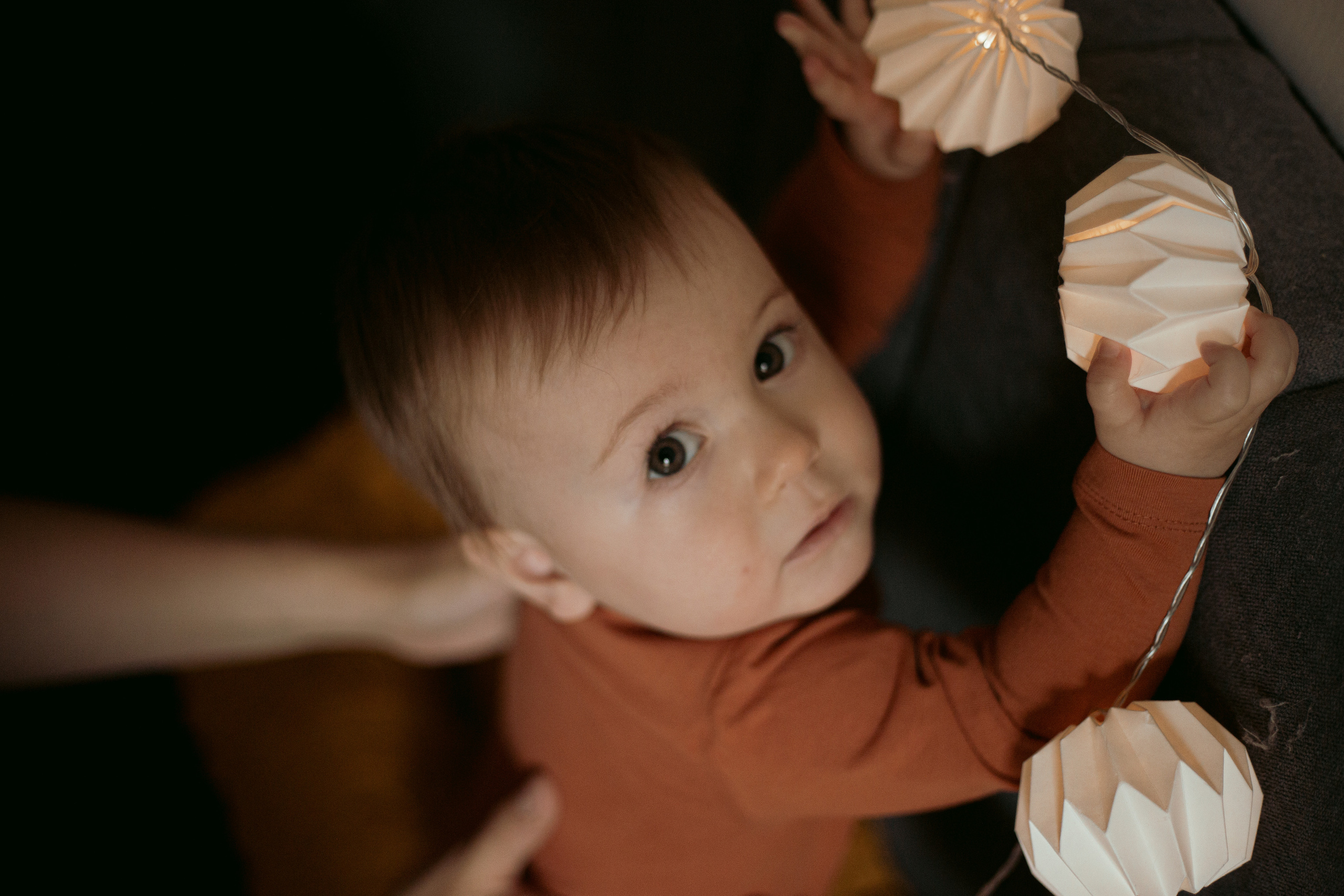 Mom + baby. Lifestyle photographer Vancouver Island