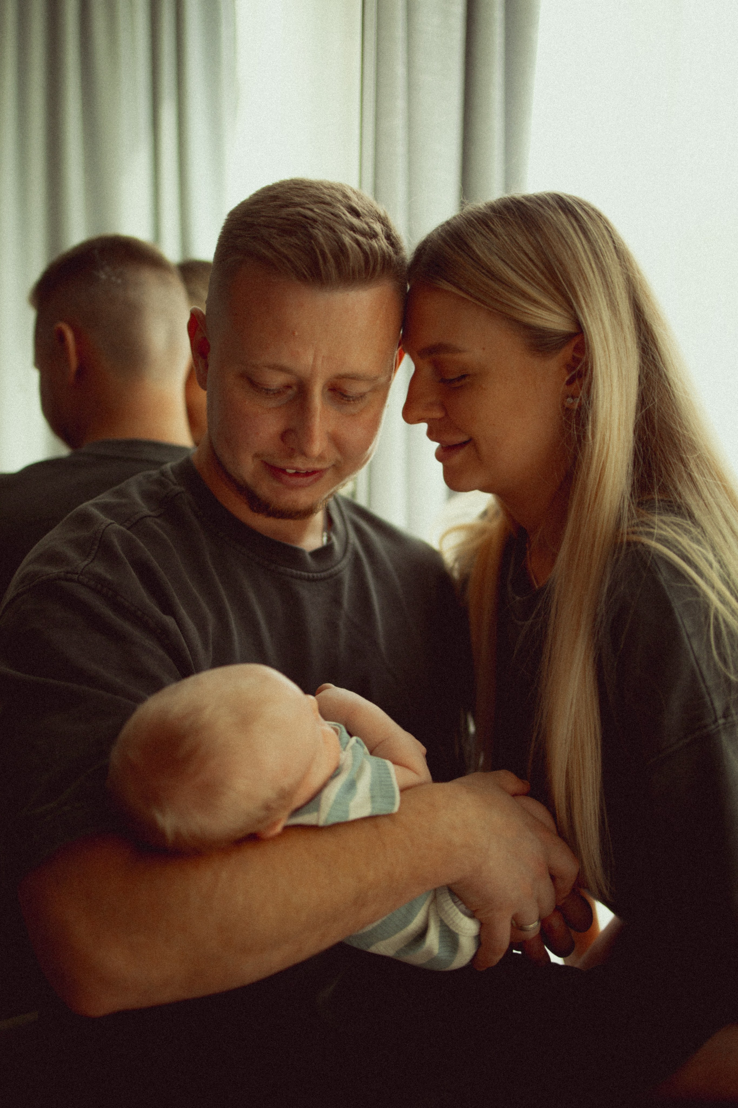 Newborn. Lifestyle photographer Vancouver Island