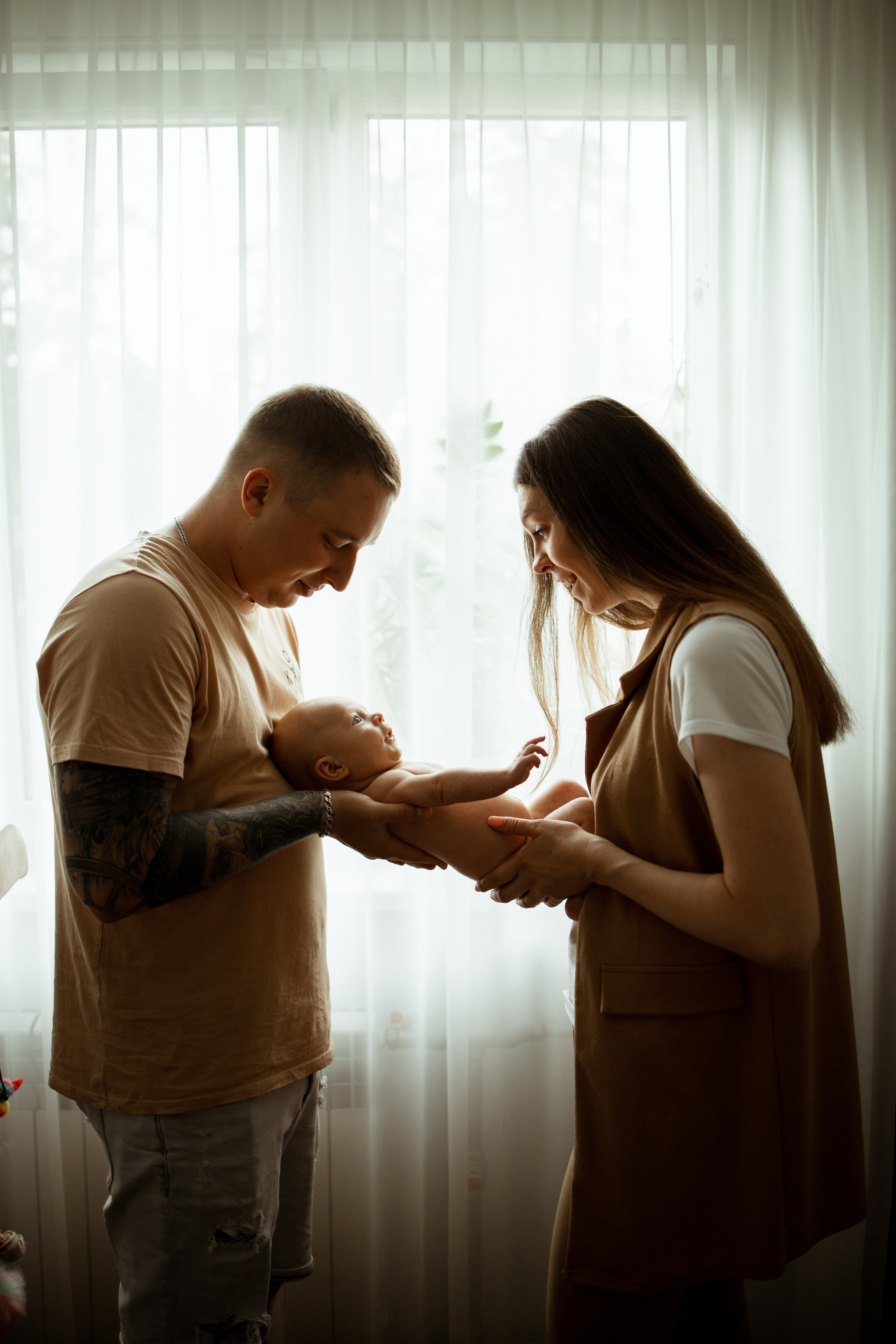Newborn. Lifestyle photographer Vancouver Island