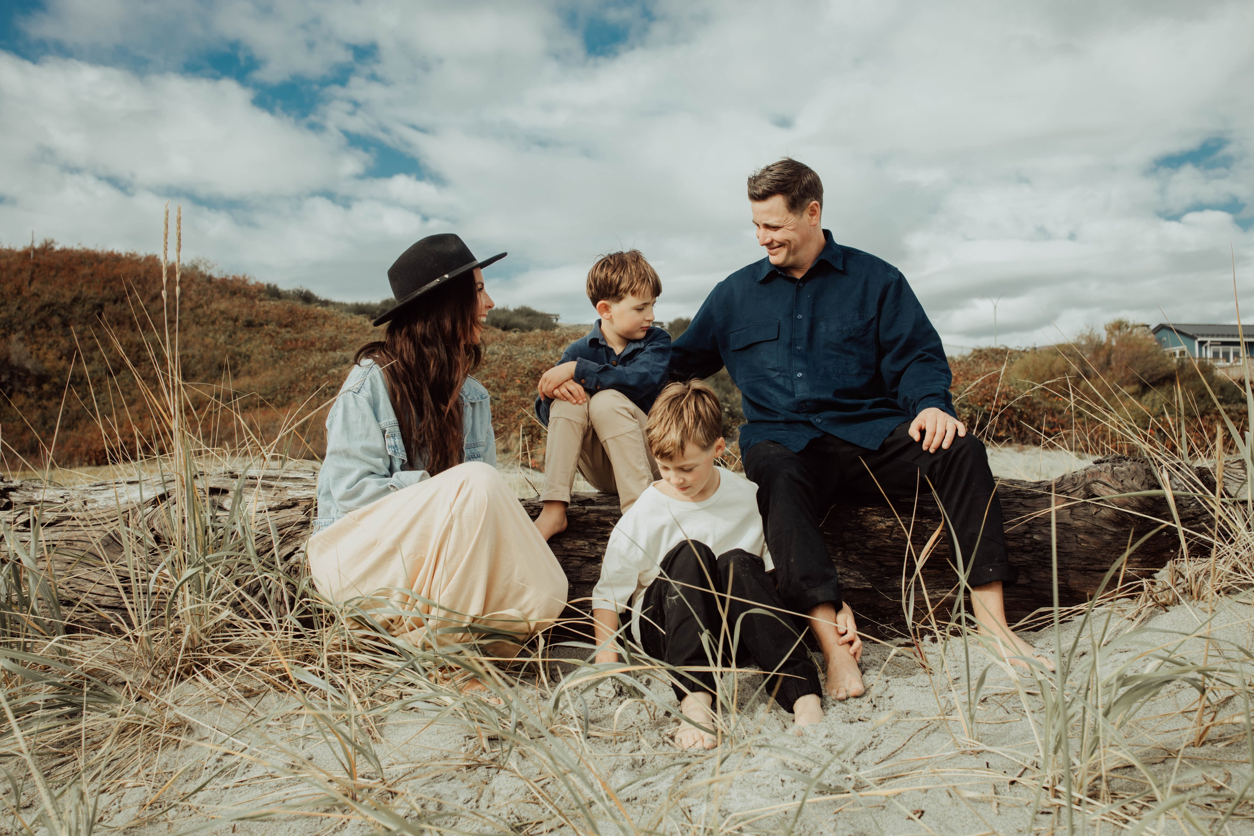 Family. Lifestyle photographer Vancouver Island