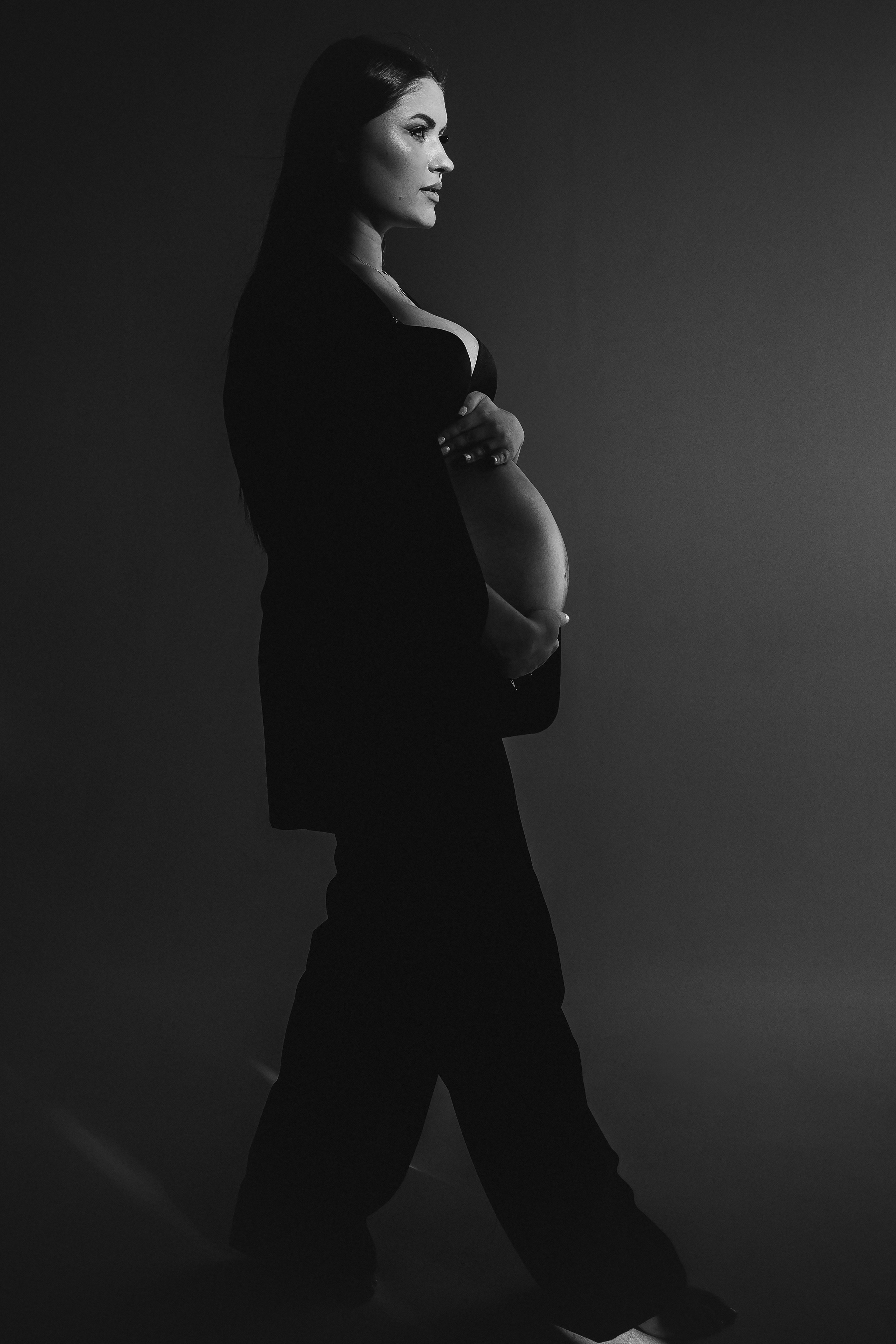 Pregnant. Lifestyle photographer Vancouver Island