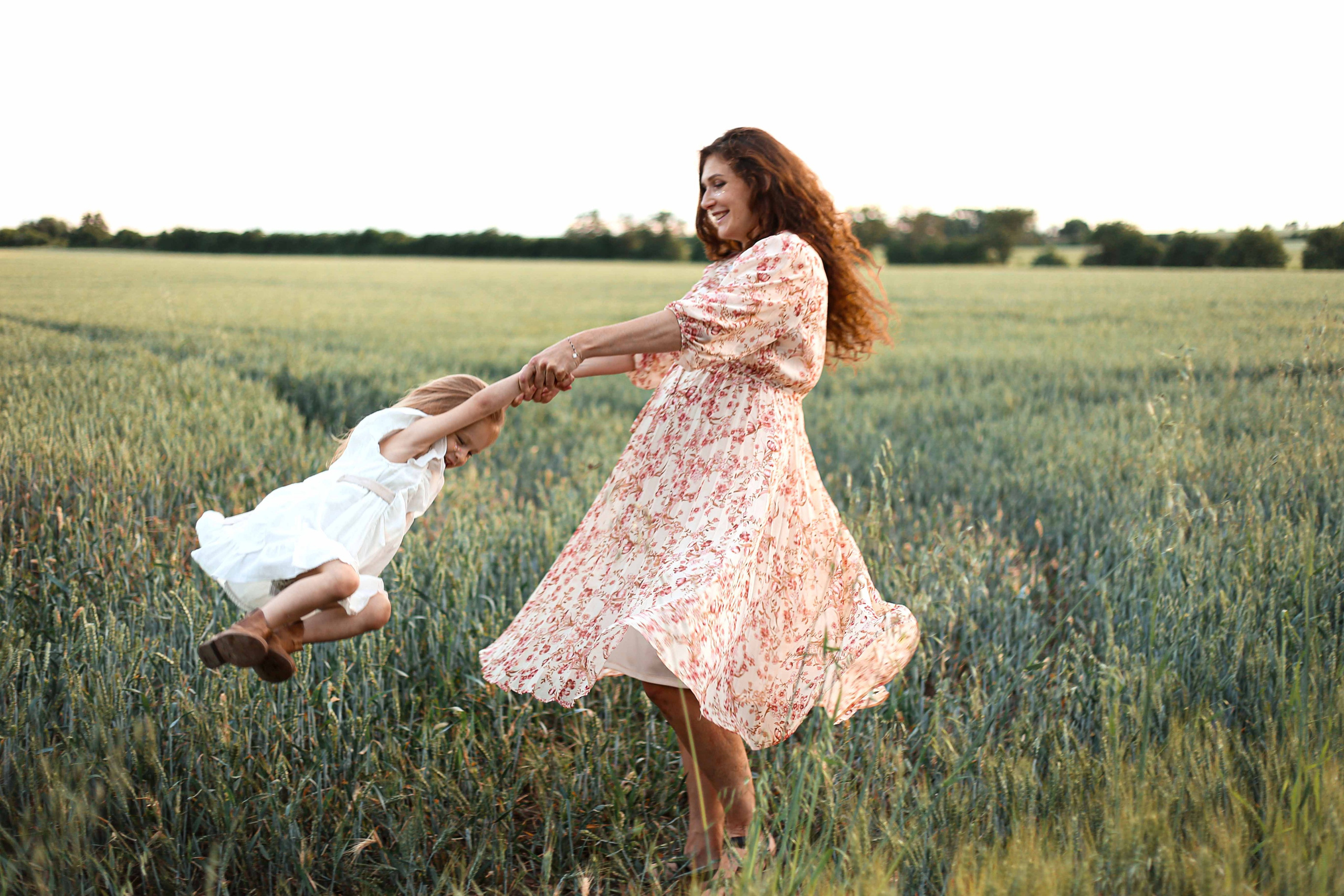 Mom & daughter. Lifestyle photographer Vancouver Island