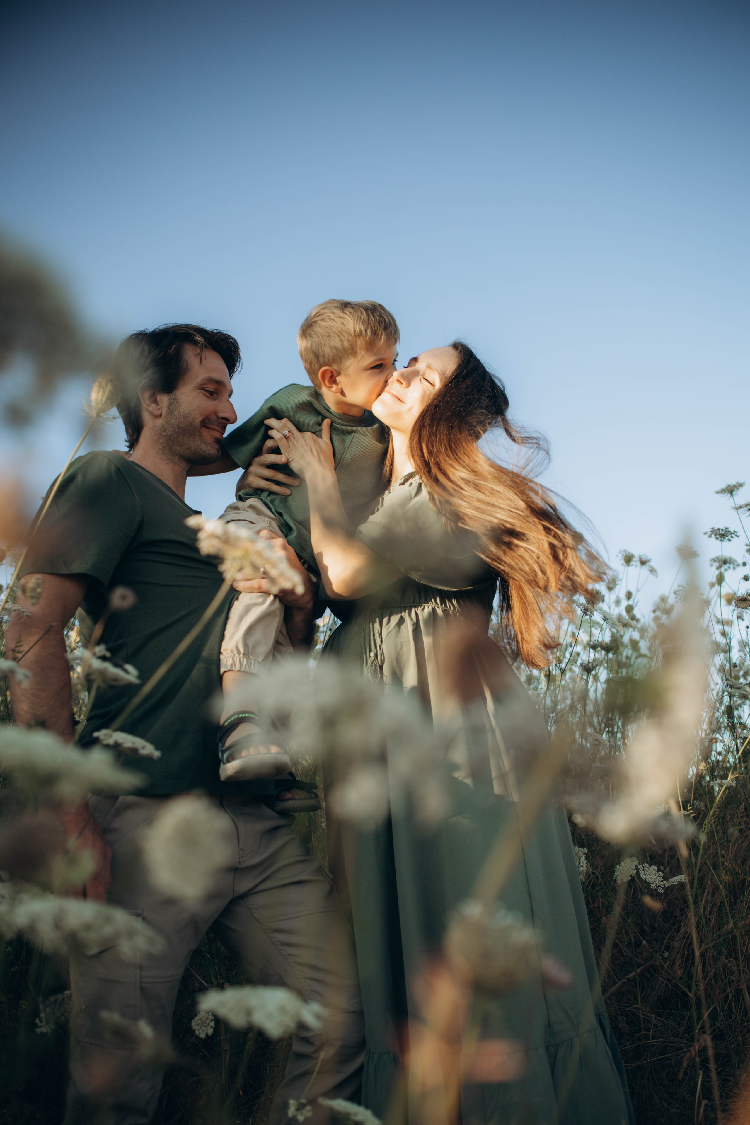 Family. Lifestyle photographer Vancouver Island