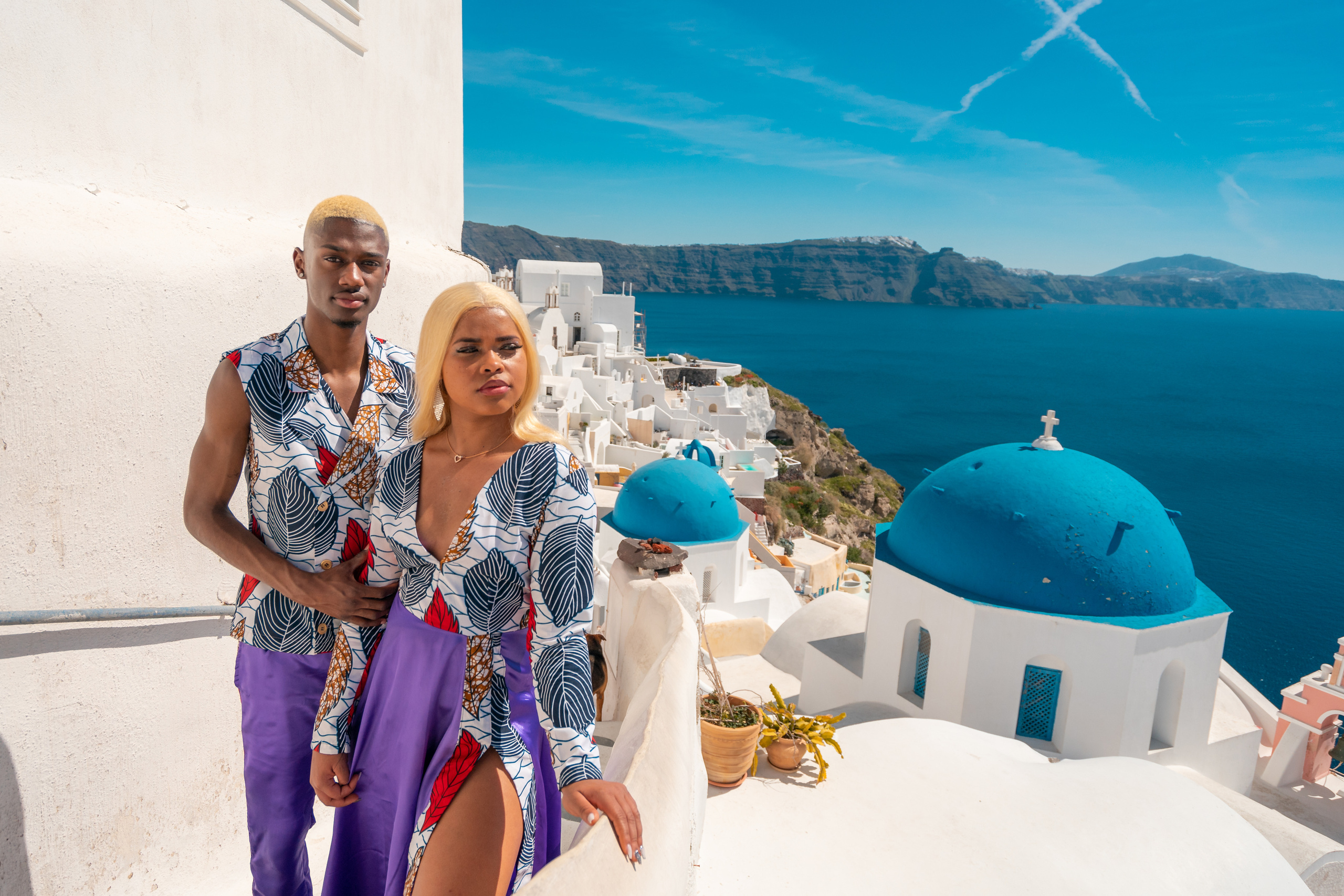 Authentic Full Photo Shoot – No Photoshop, 2020 Edition. Photographer in Santorini SokoLOVE Alex| Flying Dress Santorini