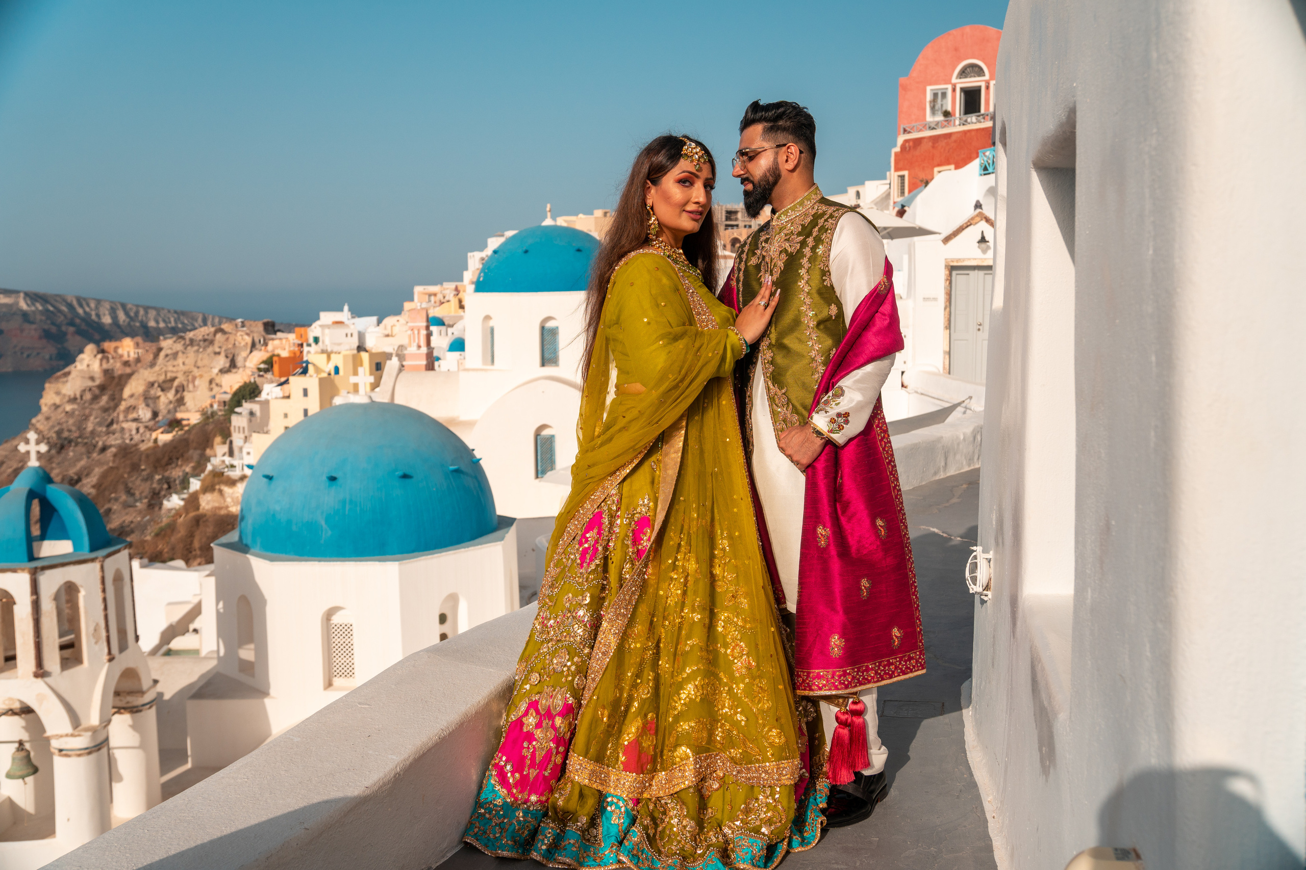 Wedding photographer in Santorini