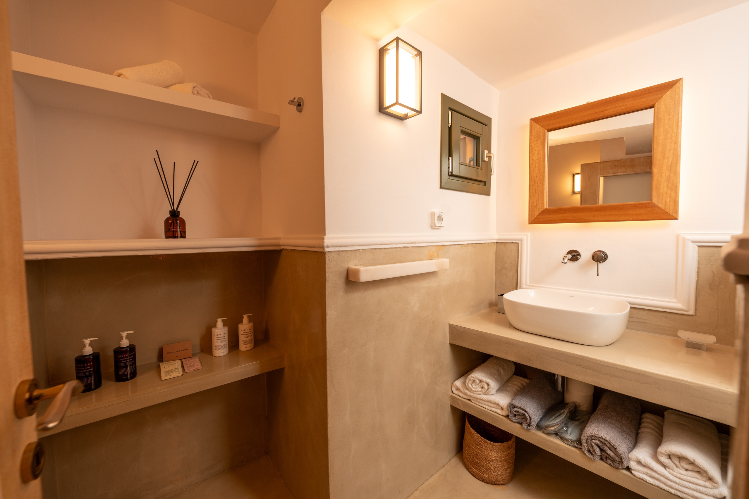 Here are SEO-optimized title and description options for a hotel focused on wedding events and proposals in Imerovigli, Santorini. Flying Dress Santorini Photographer | SokoLOVE — Book 2026