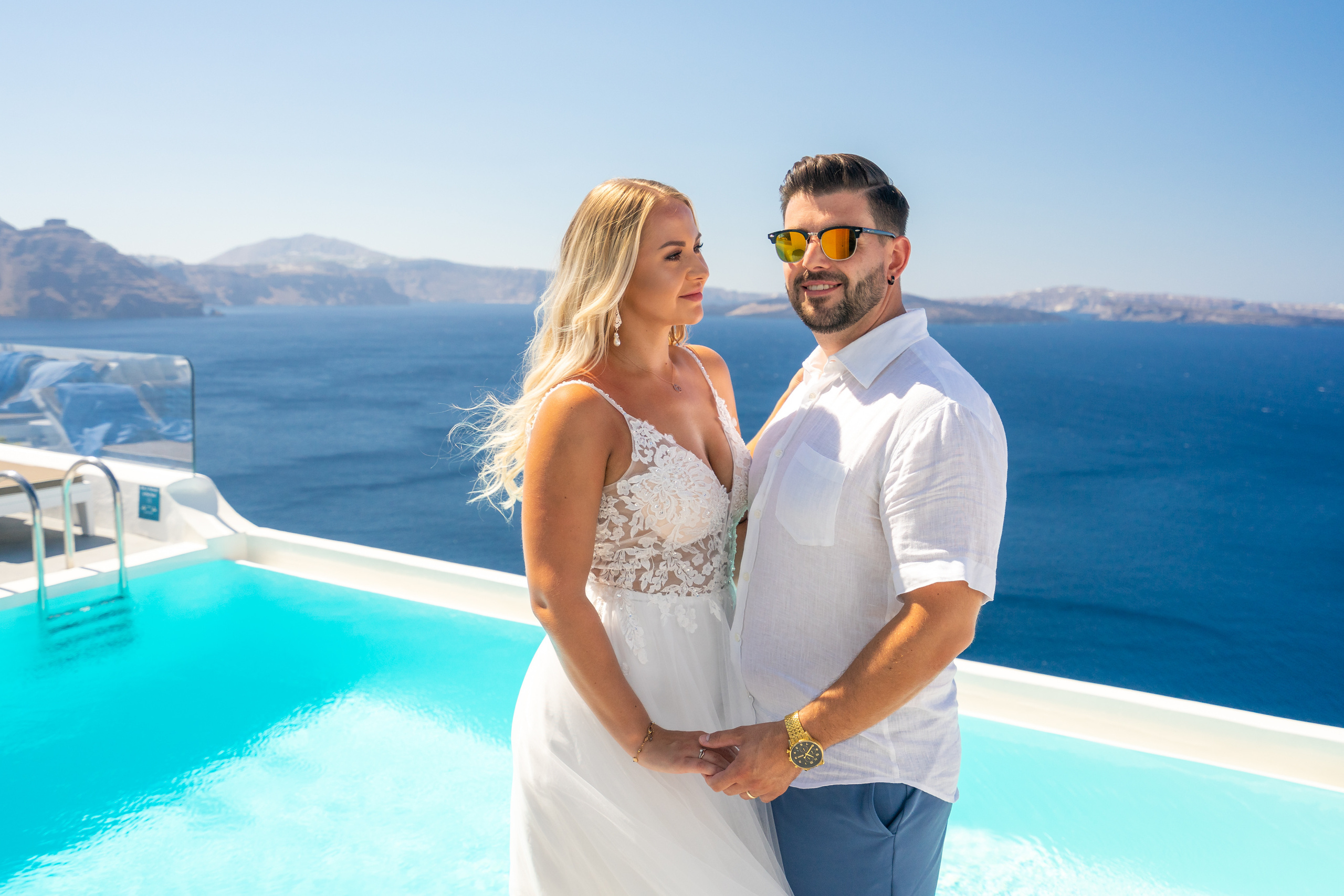Wedding photographer in Santorini. Photographer in Santorini SokoLOVE Alex| Flying Dress Santorini