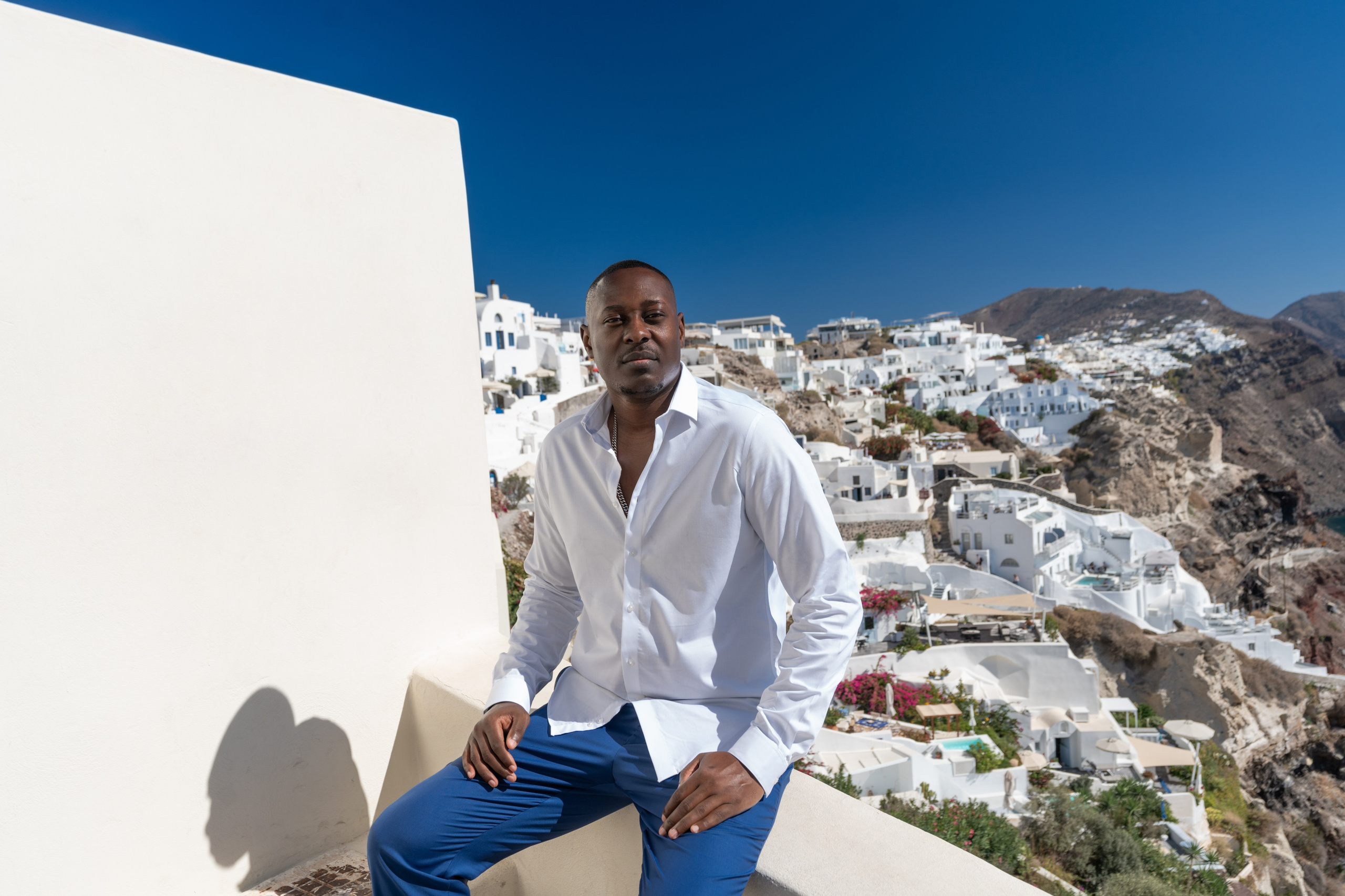 October in Santorini — Best Time to Visit for a Perfect Holiday. Photographer in Santorini SokoLOVE Alex| Flying Dress Santorini