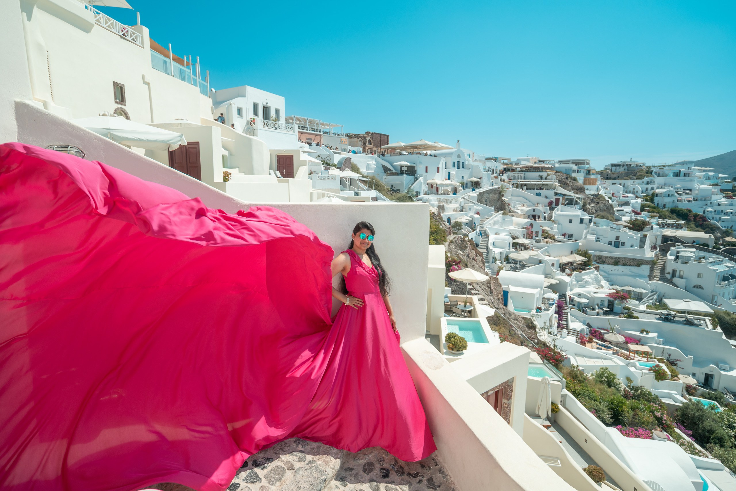 Santorini flying dress reviews photographer & Testimonials | SokoLOVE. Photographer in Santorini SokoLOVE Alex| Flying Dress Santorini
