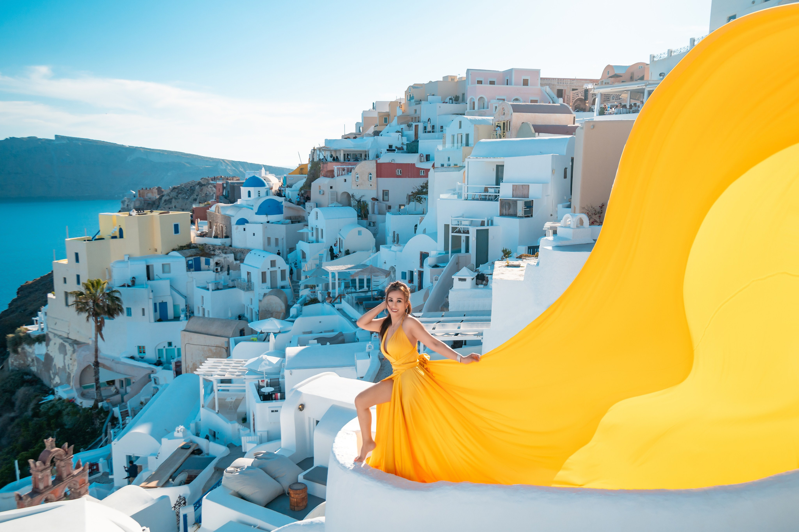 Flying Dress santorini. Photographer in Santorini SokoLOVE Alex| Flying Dress Santorini
