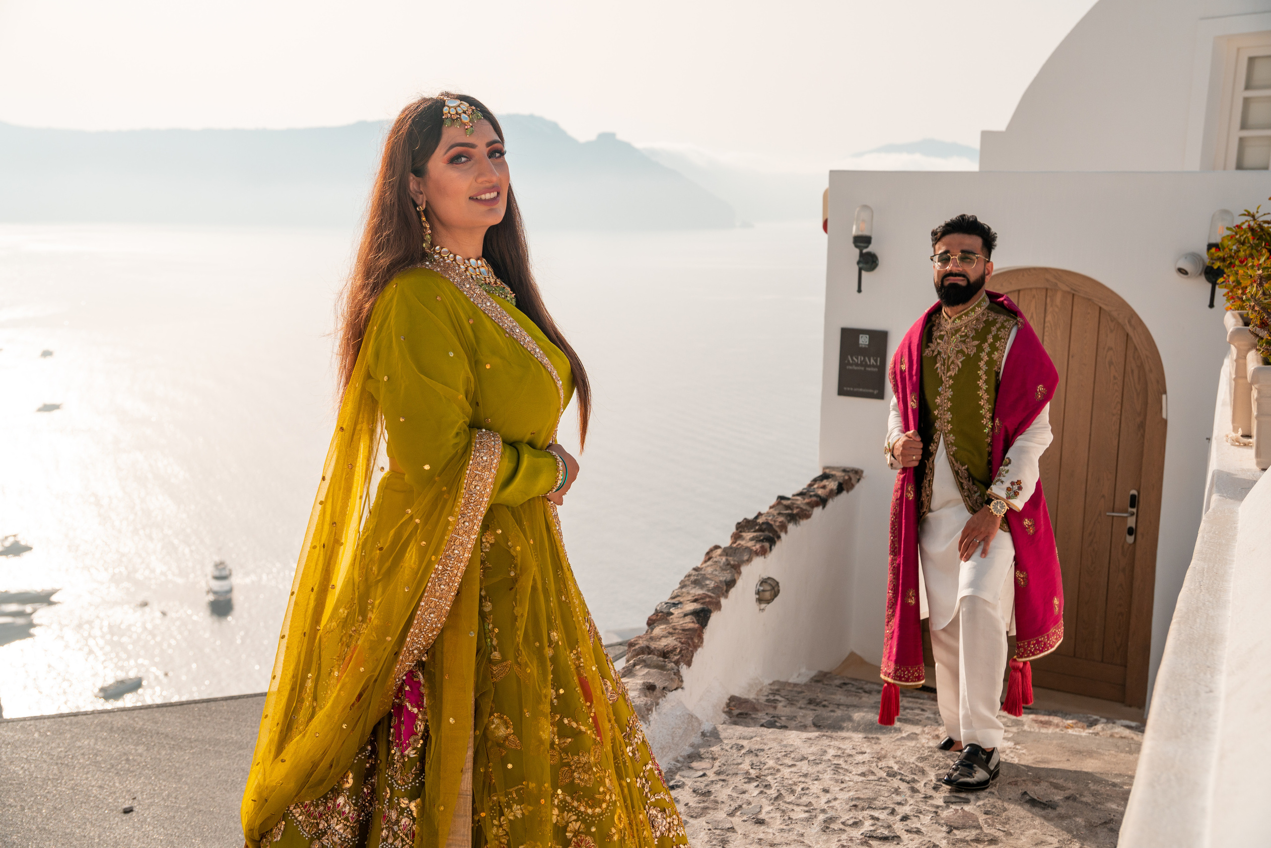 Wedding photographer in Santorini