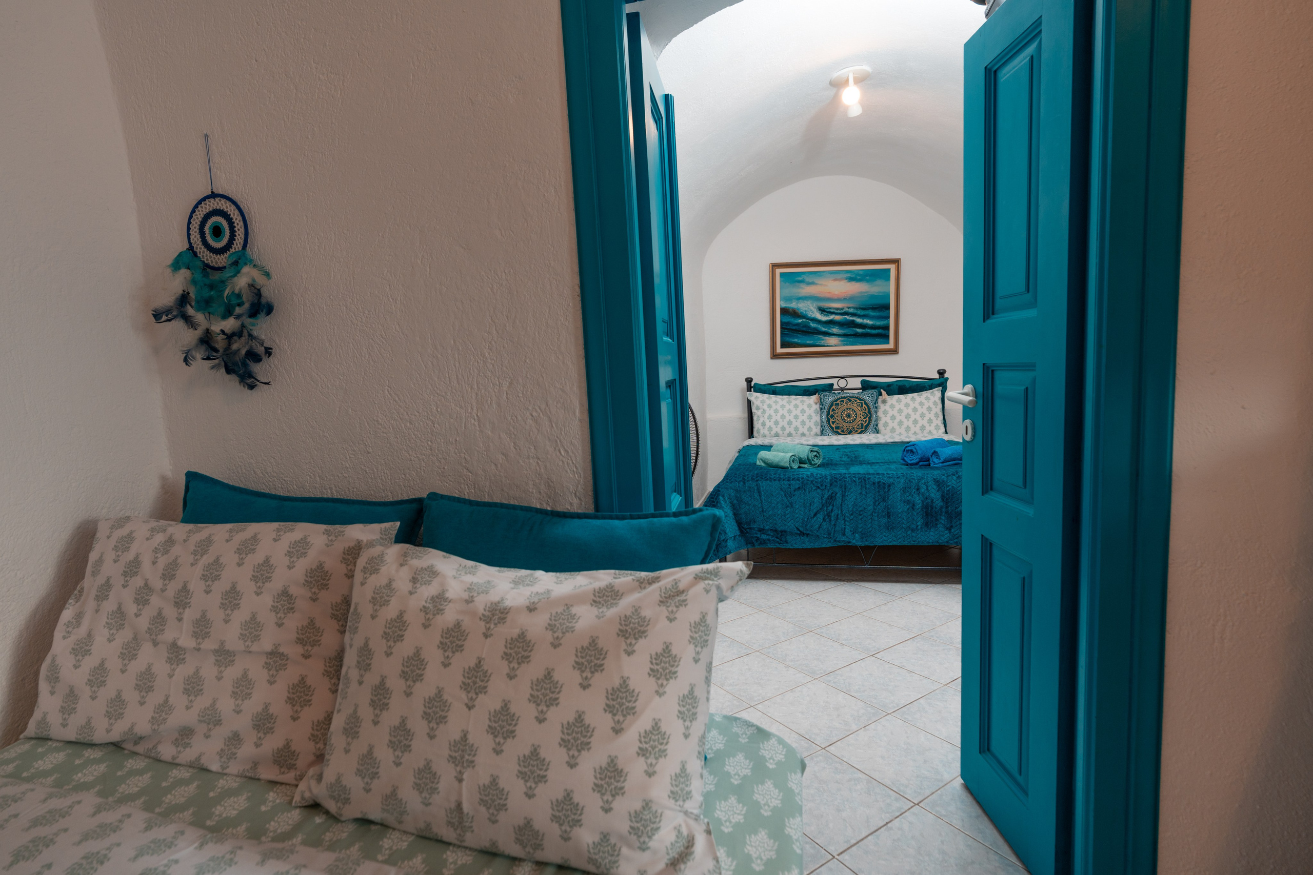 Hotel in Oia Santorini. Flying Dress Santorini Photographer | SokoLOVE — Book 2026