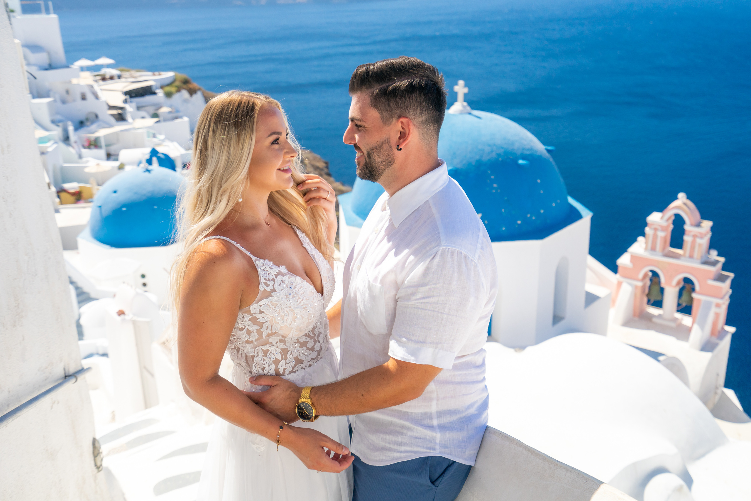 Wedding photographer in Santorini. Photographer in Santorini SokoLOVE Alex| Flying Dress Santorini