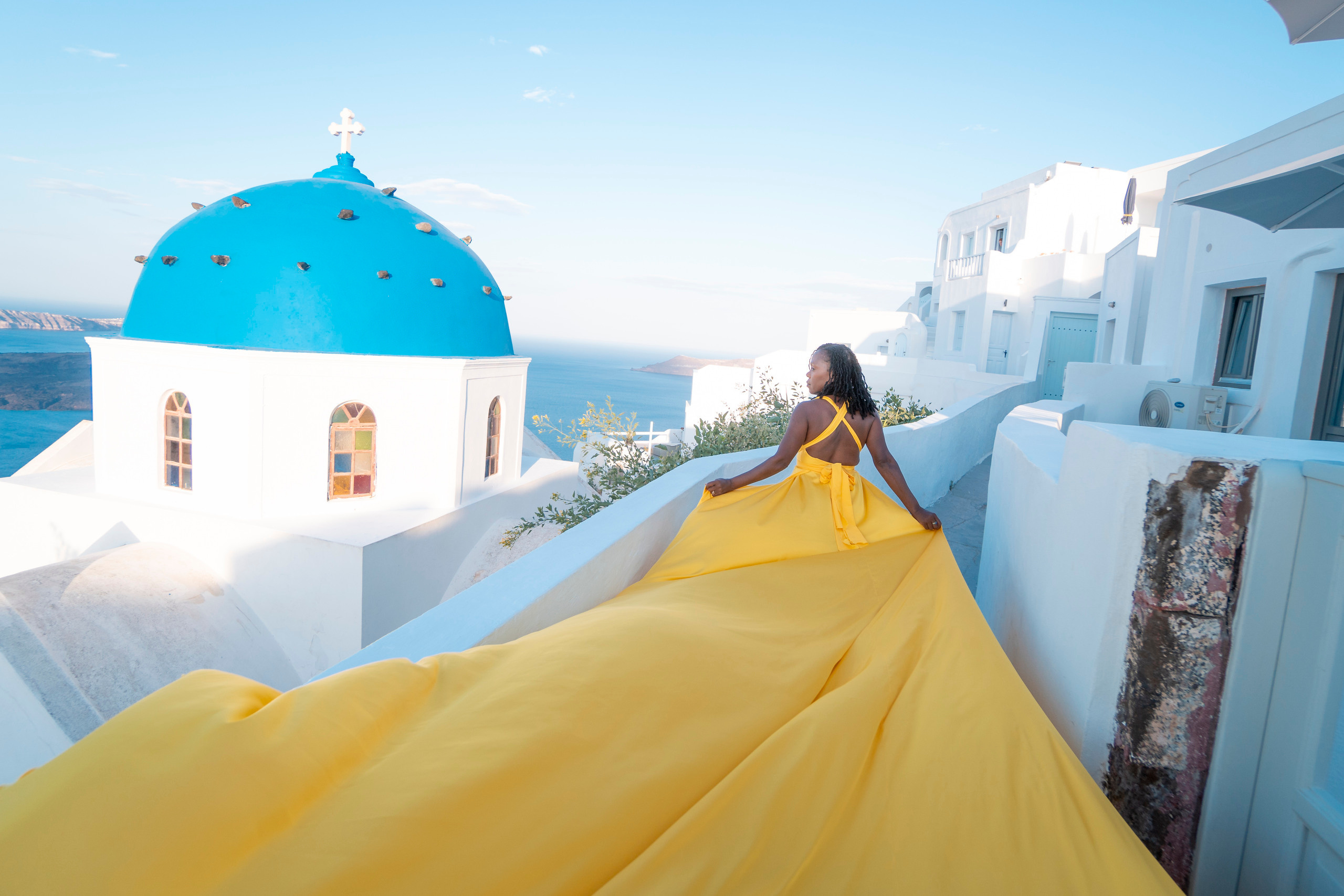Santorini flying dress reviews photographer & Testimonials | SokoLOVE. Photographer in Santorini SokoLOVE Alex| Flying Dress Santorini