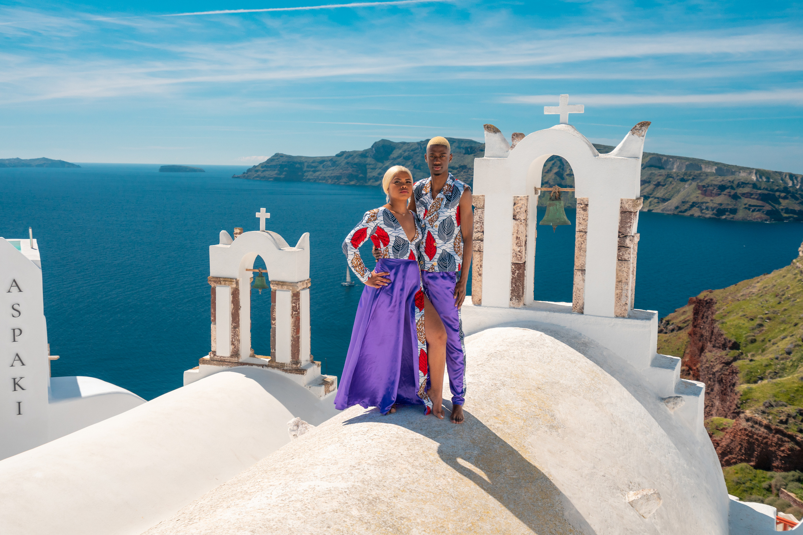 Authentic Full Photo Shoot – No Photoshop, 2020 Edition. Photographer in Santorini SokoLOVE Alex| Flying Dress Santorini