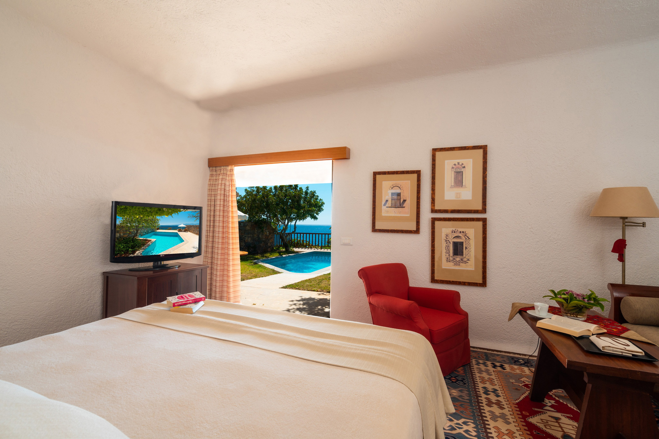 Hotel offers in Santorini. Photographe vidéaste à Santorin|Séances photos de Robe volante Santorin|