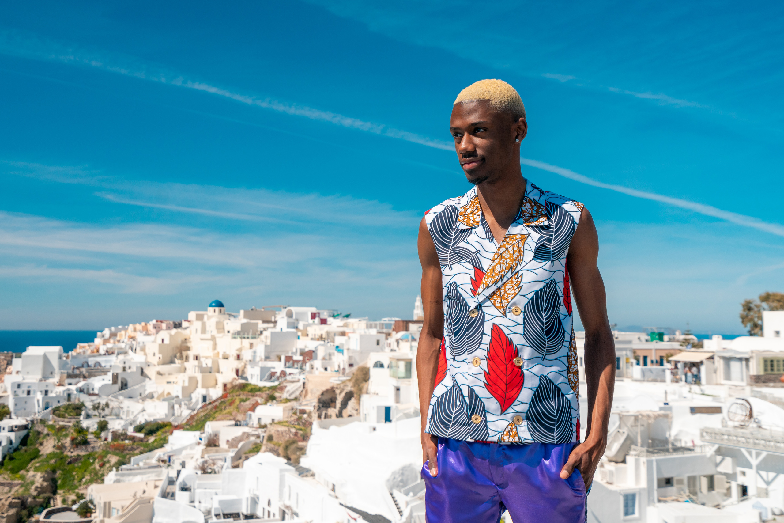 Join a couple on their love journey in Portugal through Sokolove’s 2020 photoshoot. Captured in real-time, these photos are untouched by Photoshop, offering an authentic and genuine portrayal of their connection.