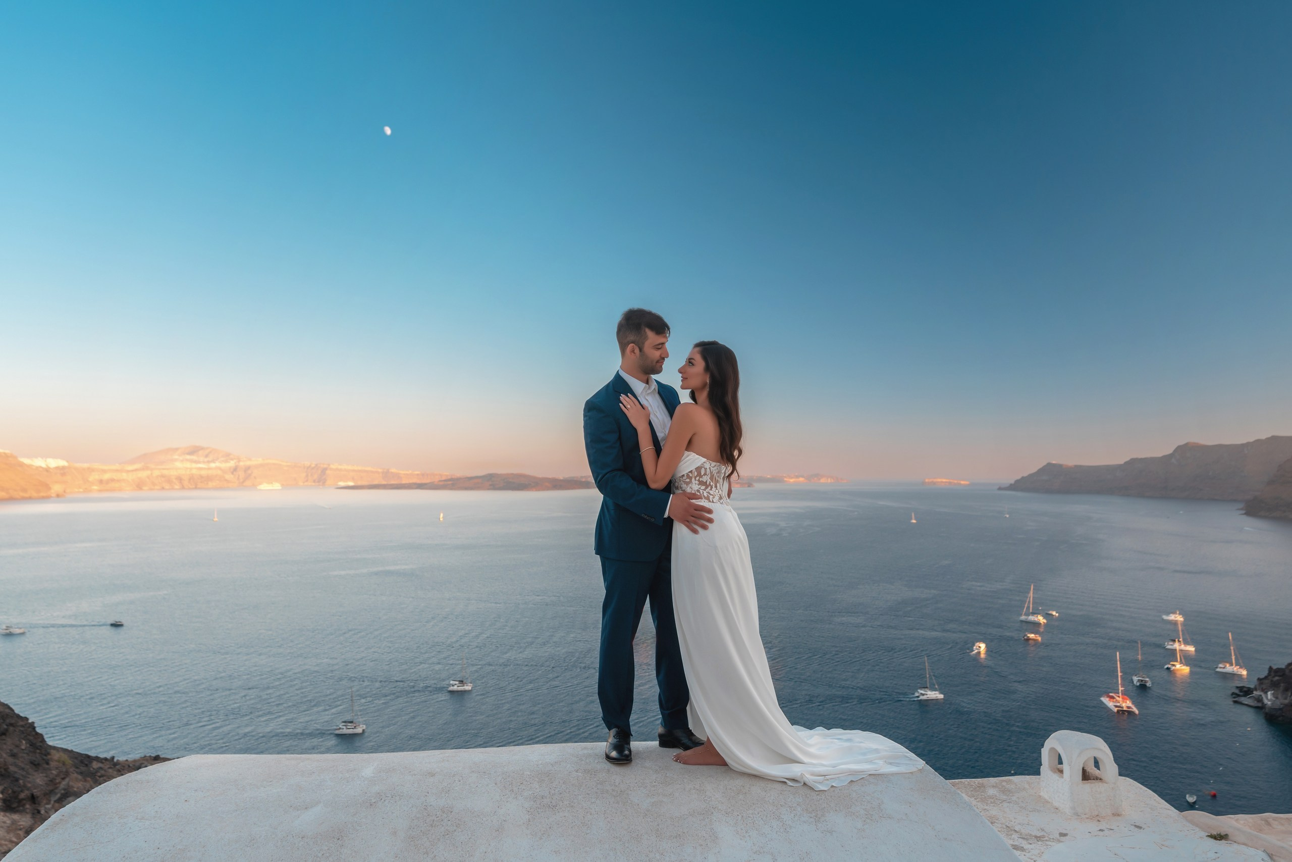 Golden Sunset Wedding in Santorini | Dream Photos by Sokolove Photography. Photographer in Santorini SokoLOVE Alex| Flying Dress Santorini