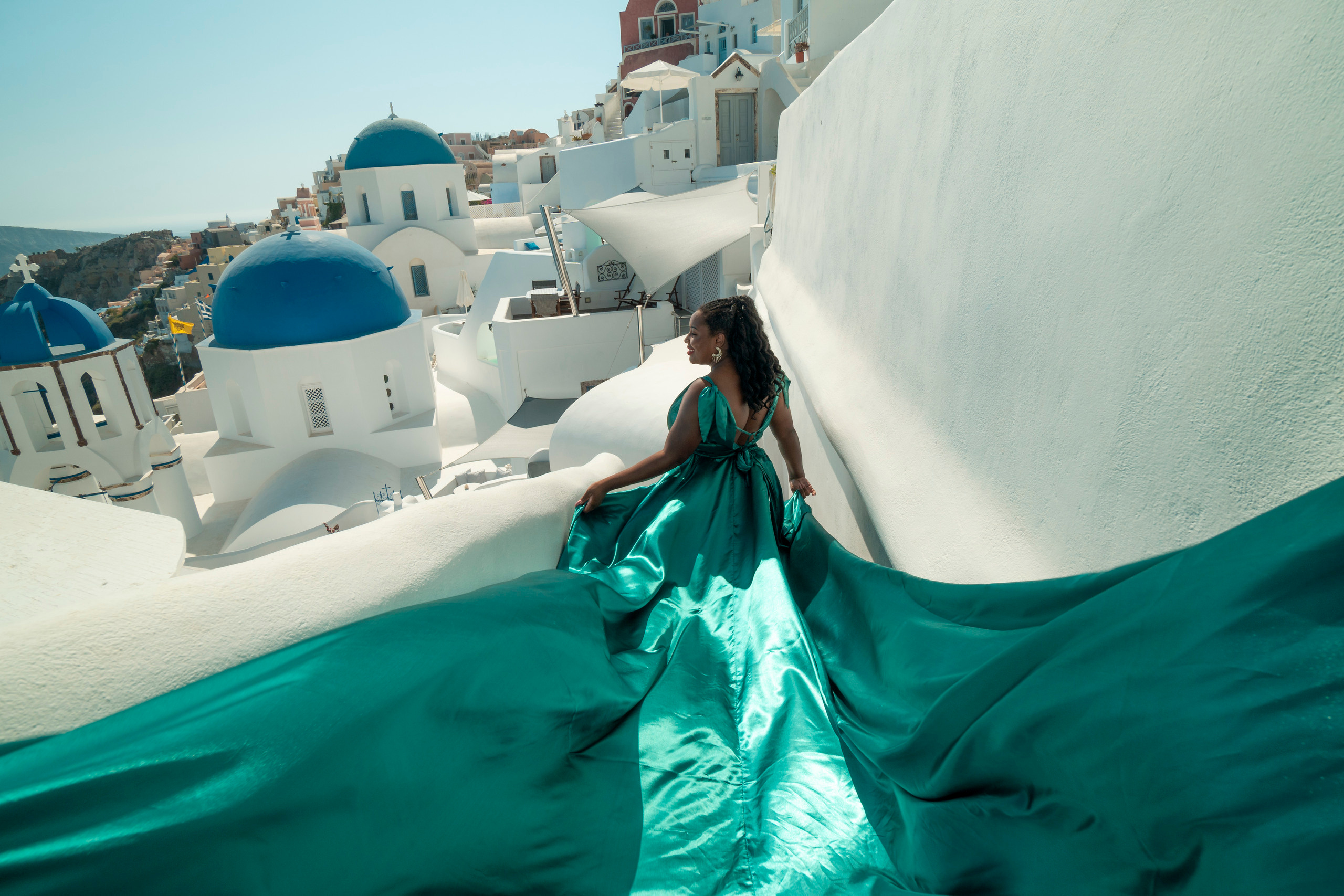 Santorini flying dress reviews photographer & Testimonials | SokoLOVE. Photographer in Santorini SokoLOVE Alex| Flying Dress Santorini