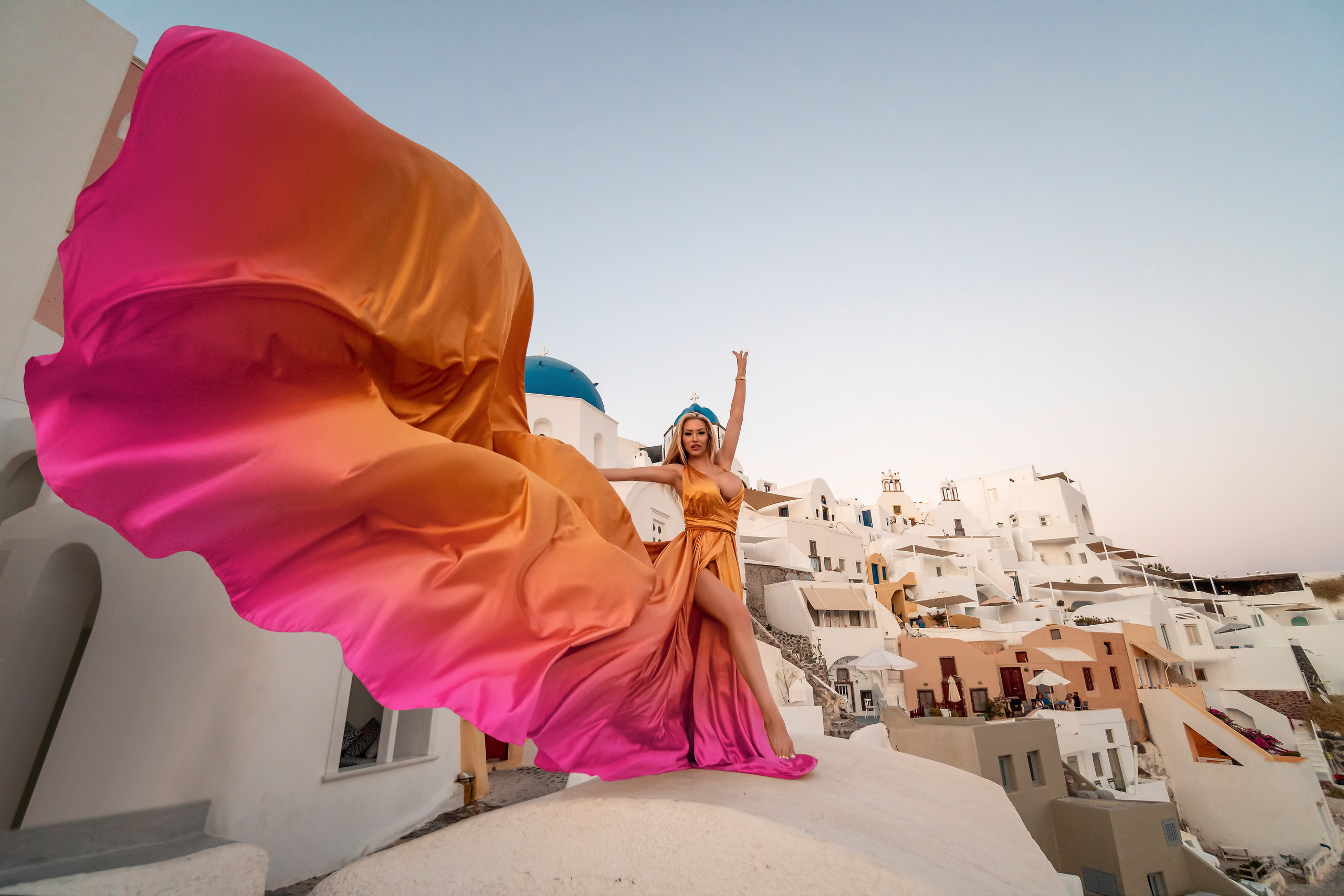 Flying Dress santorini. Photographer in Santorini SokoLOVE Alex| Flying Dress Santorini