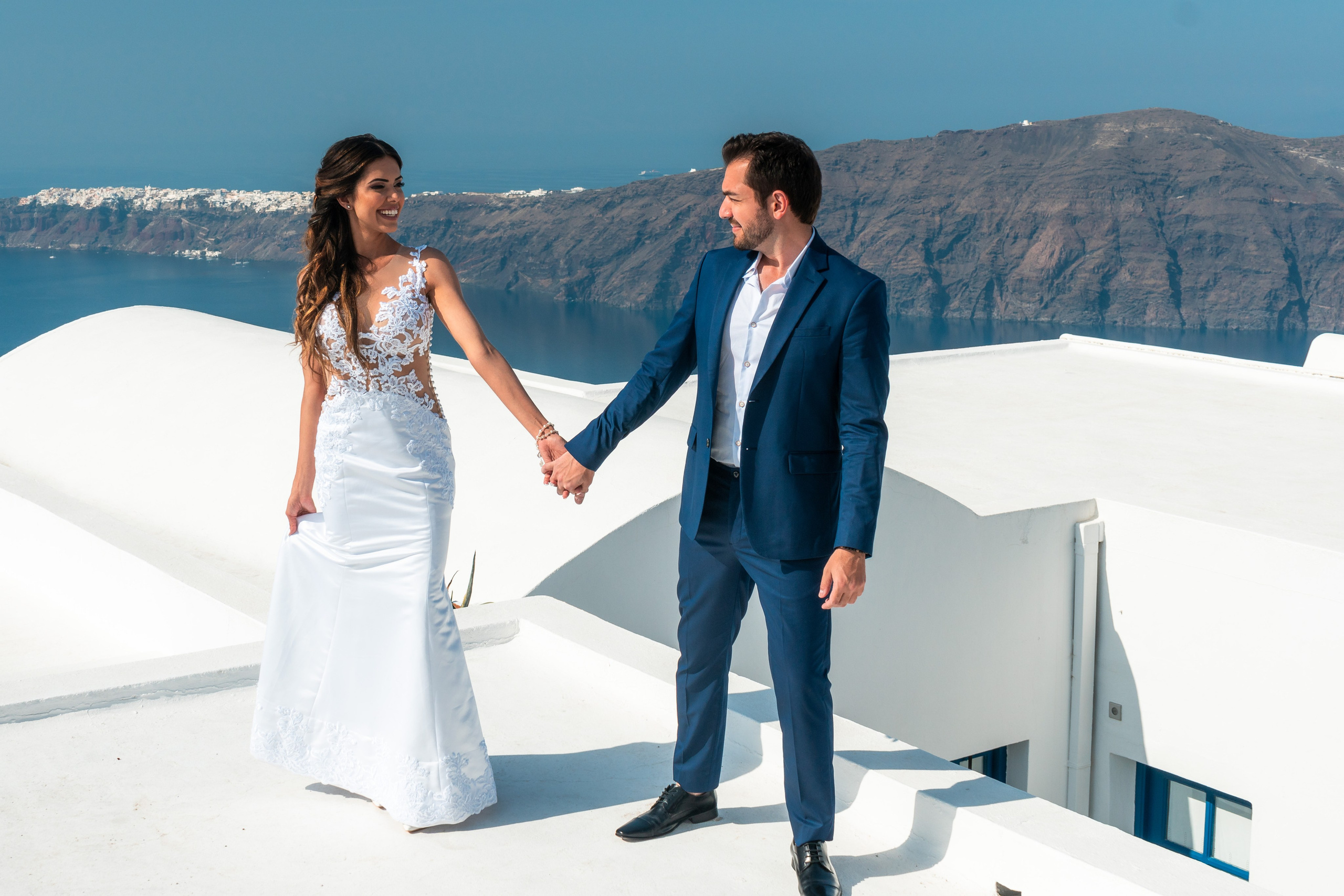 Wedding 2019. Photographer in Santorini SokoLOVE Alex| Flying Dress Santorini
