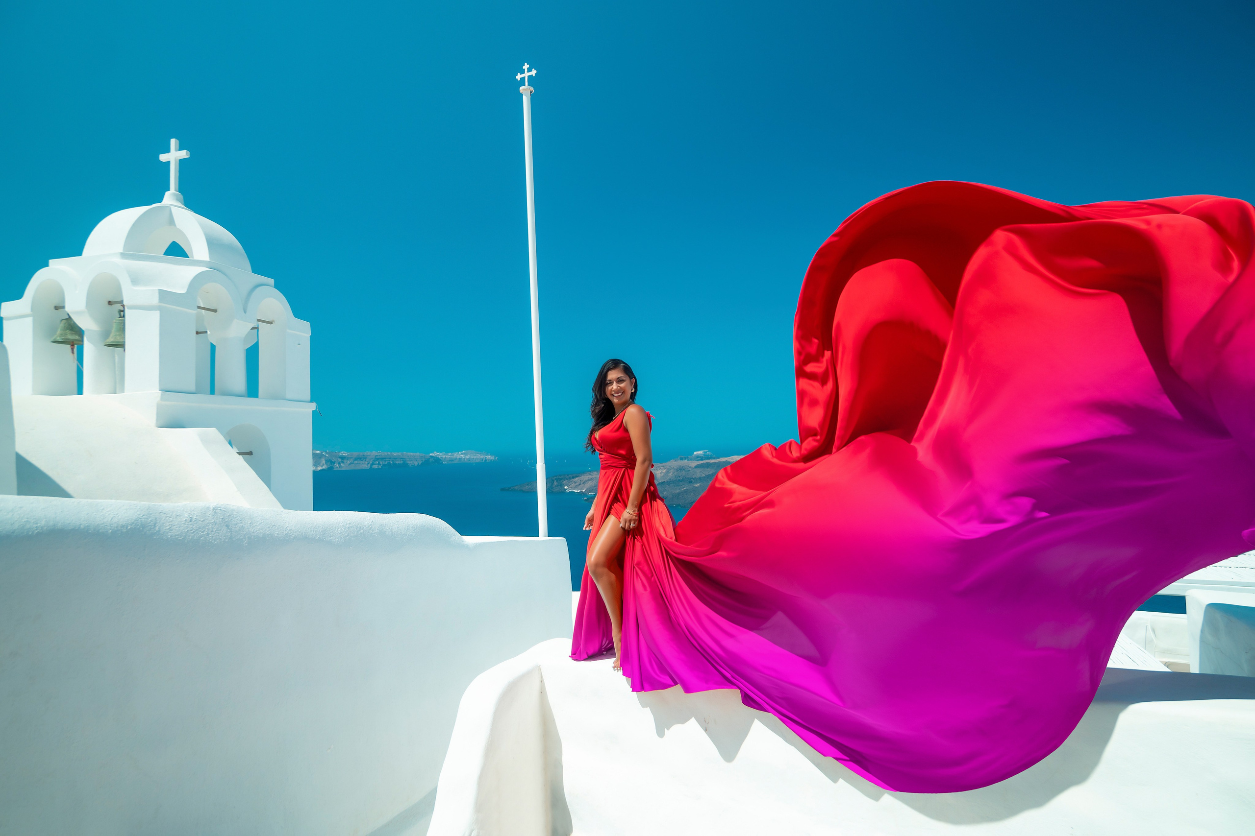Santorini flying dress reviews photographer & Testimonials | SokoLOVE. Photographer in Santorini SokoLOVE Alex| Flying Dress Santorini