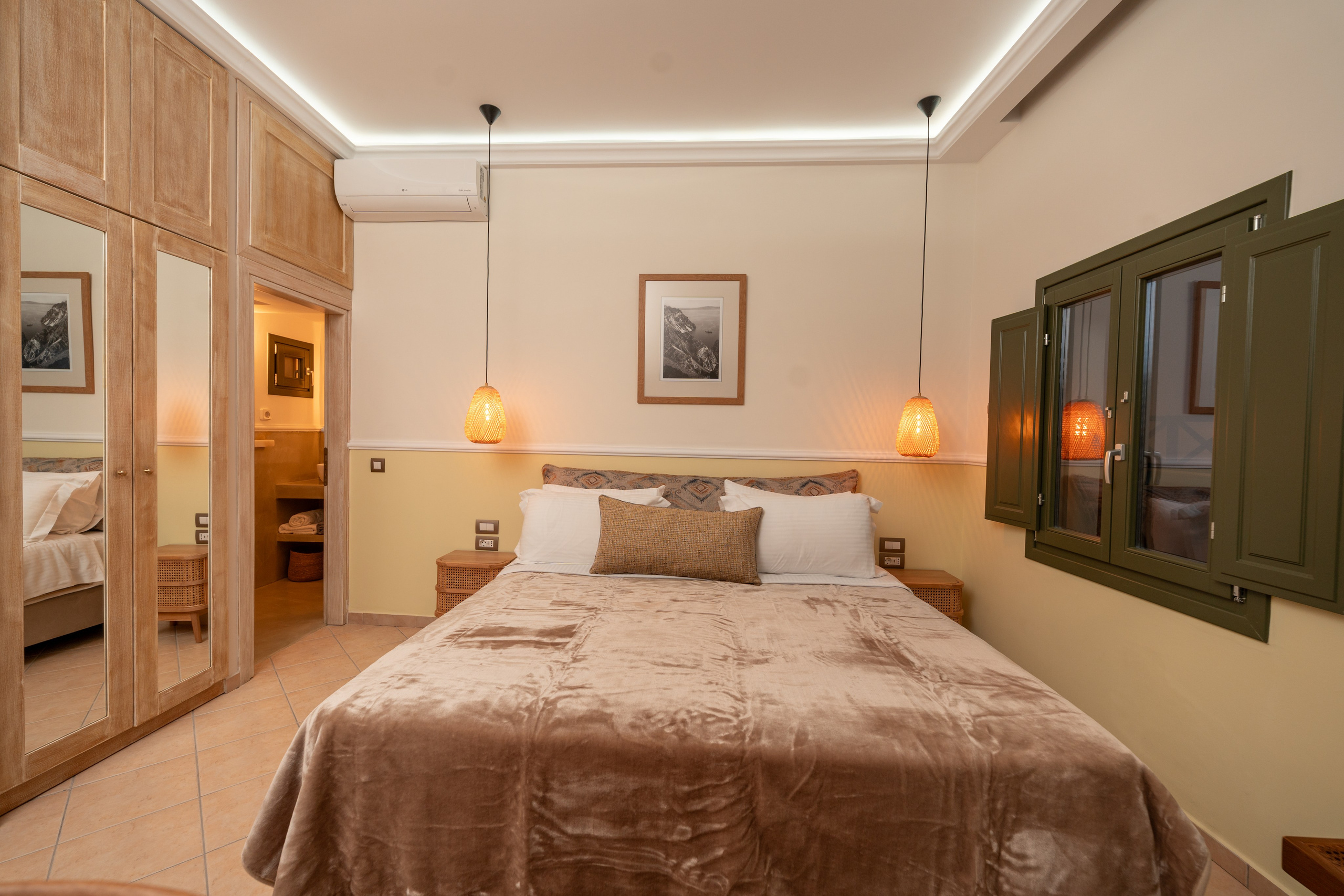 Here are SEO-optimized title and description options for a hotel focused on wedding events and proposals in Imerovigli, Santorini. Flying Dress Santorini Photographer | SokoLOVE — Book 2026