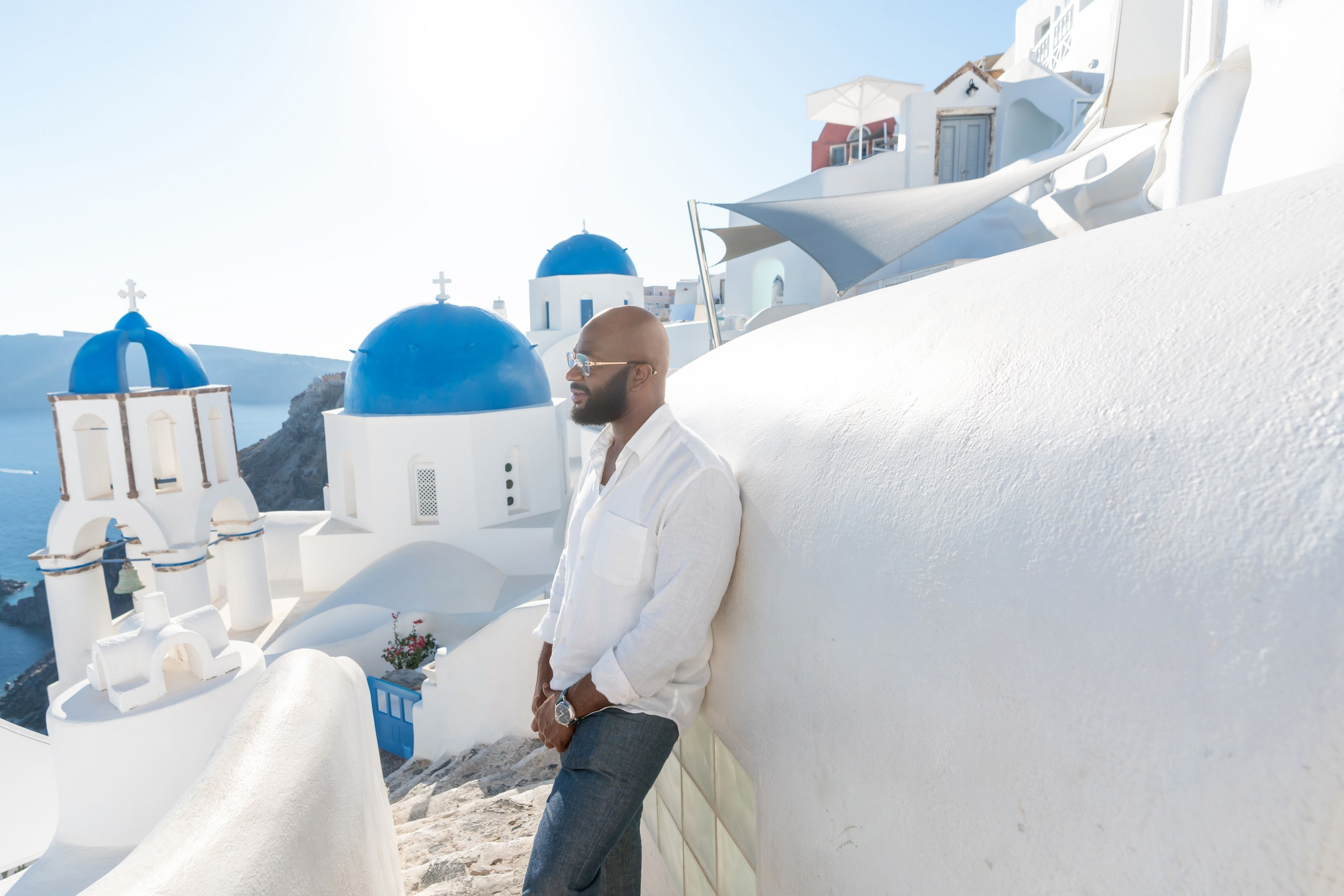 Couple photoshoot in flying dress in Santorini. Photographer in Santorini SokoLOVE Alex| Flying Dress Santorini