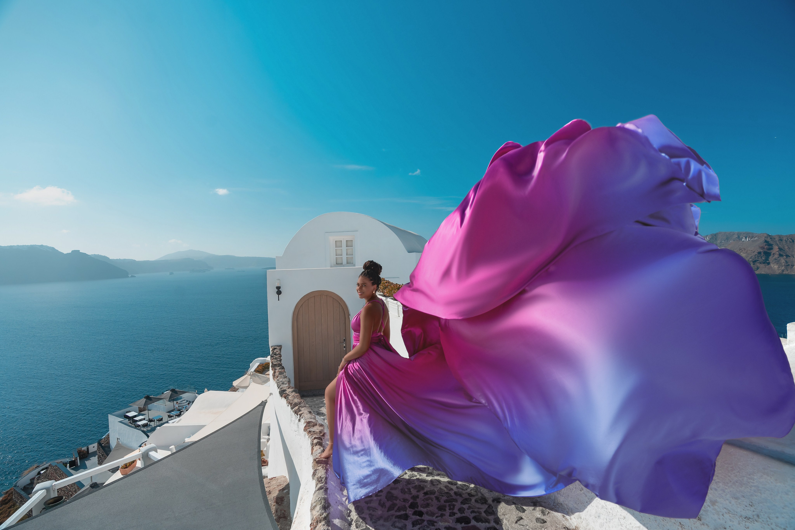 Flying Dress santorini. Photographer in Santorini SokoLOVE Alex| Flying Dress Santorini