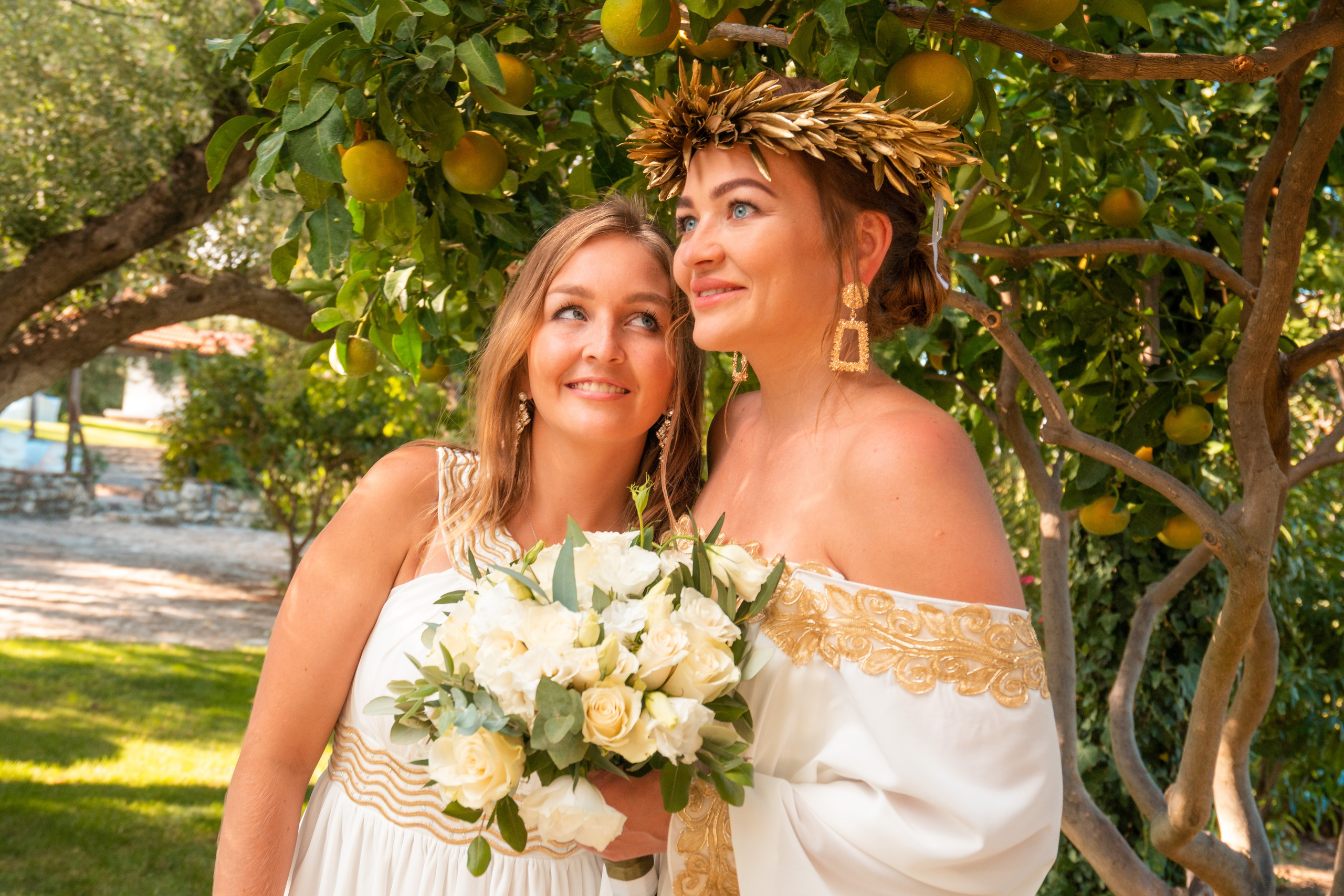 Wedding. Photographe vidéaste à Santorin|Séances photos de Robe volante Santorin|