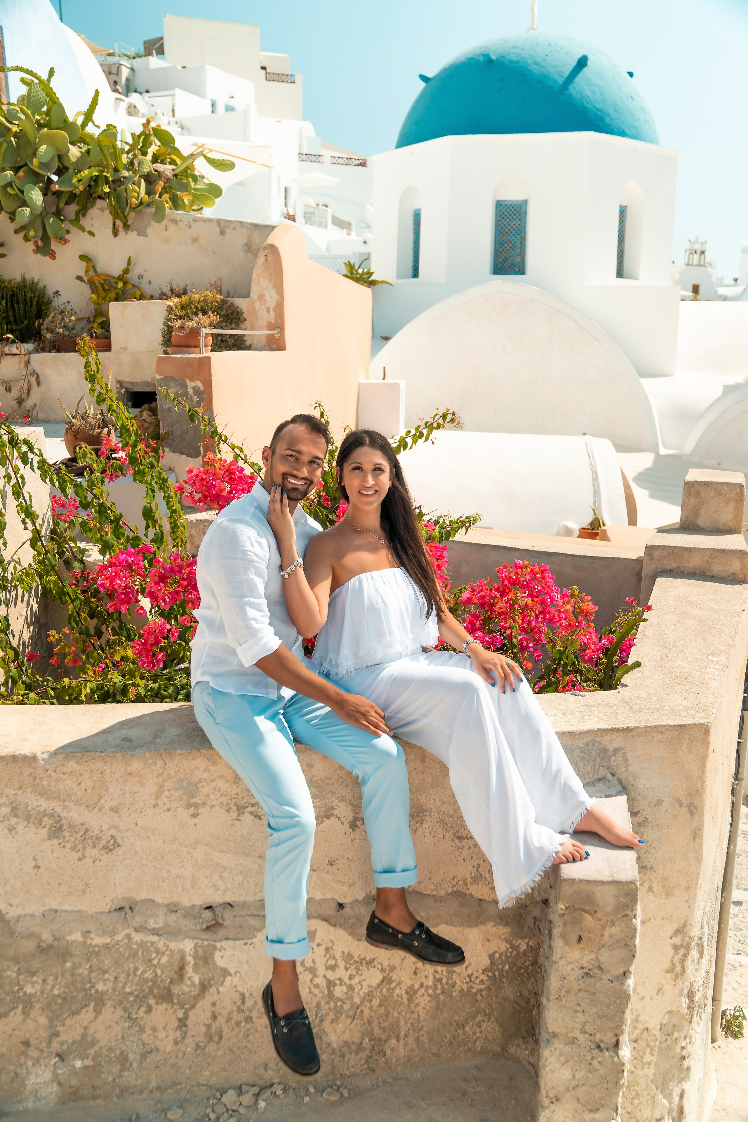 Santorini Photoshoot — Professional Photographer with 10+ Years of Experience | Sokoloveph. Photographer in Santorini SokoLOVE Alex| Flying Dress Santorini