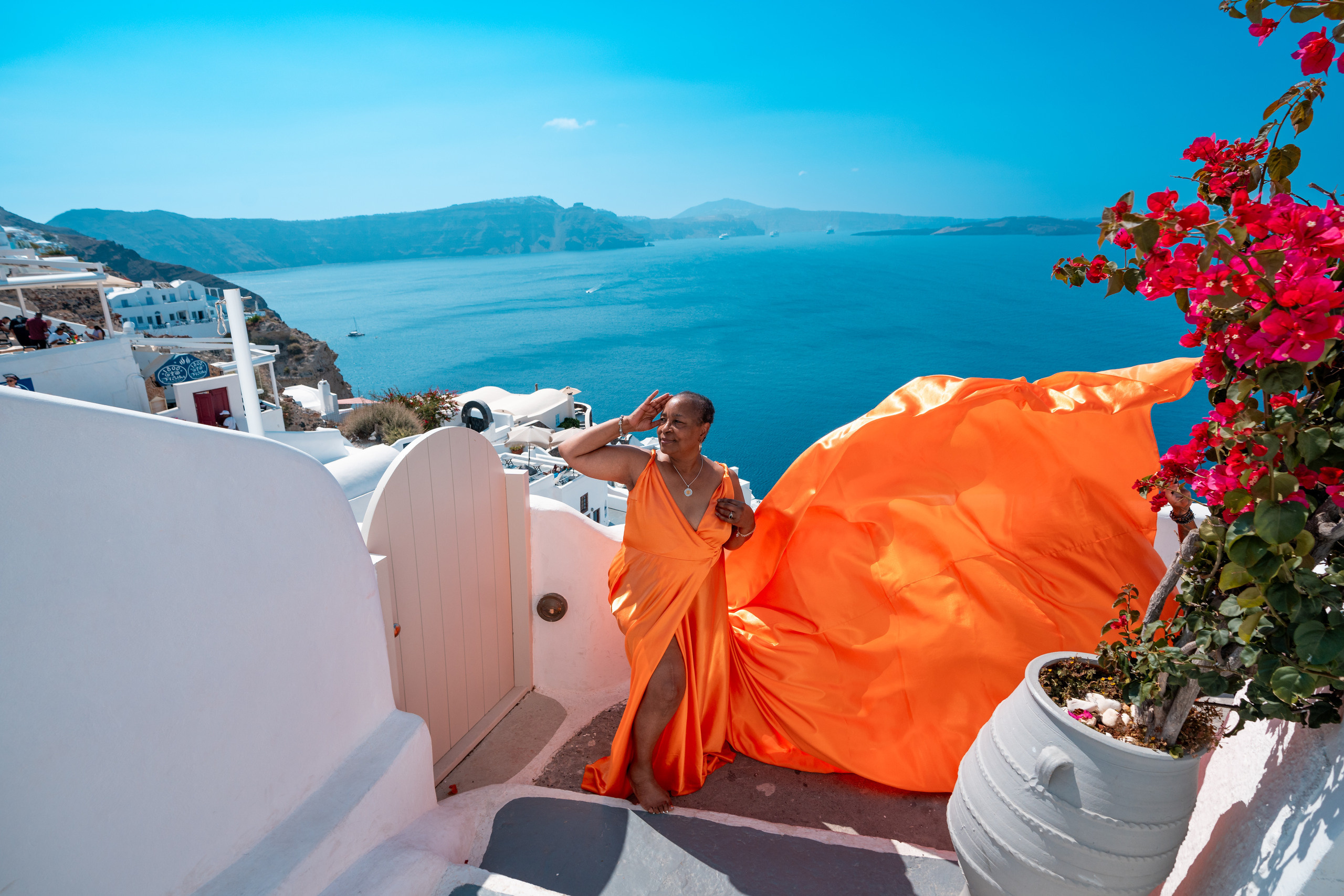 Santorini flying dress reviews photographer & Testimonials | SokoLOVE. Photographer in Santorini SokoLOVE Alex| Flying Dress Santorini