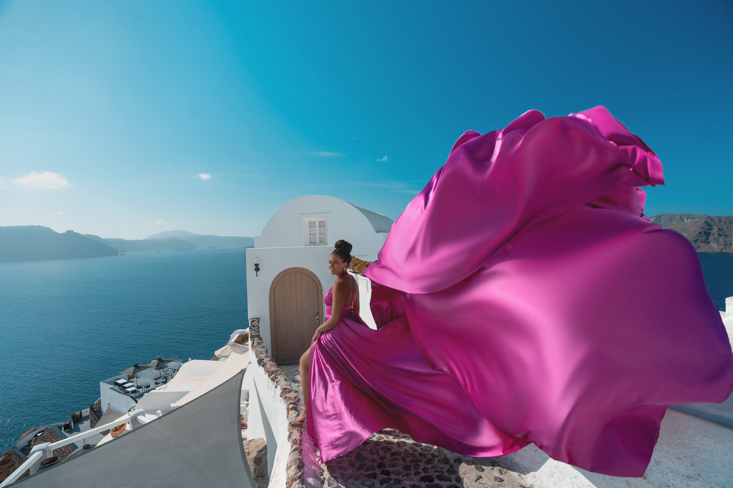 Flying Dress santorini. Photographer in Santorini SokoLOVE Alex| Flying Dress Santorini