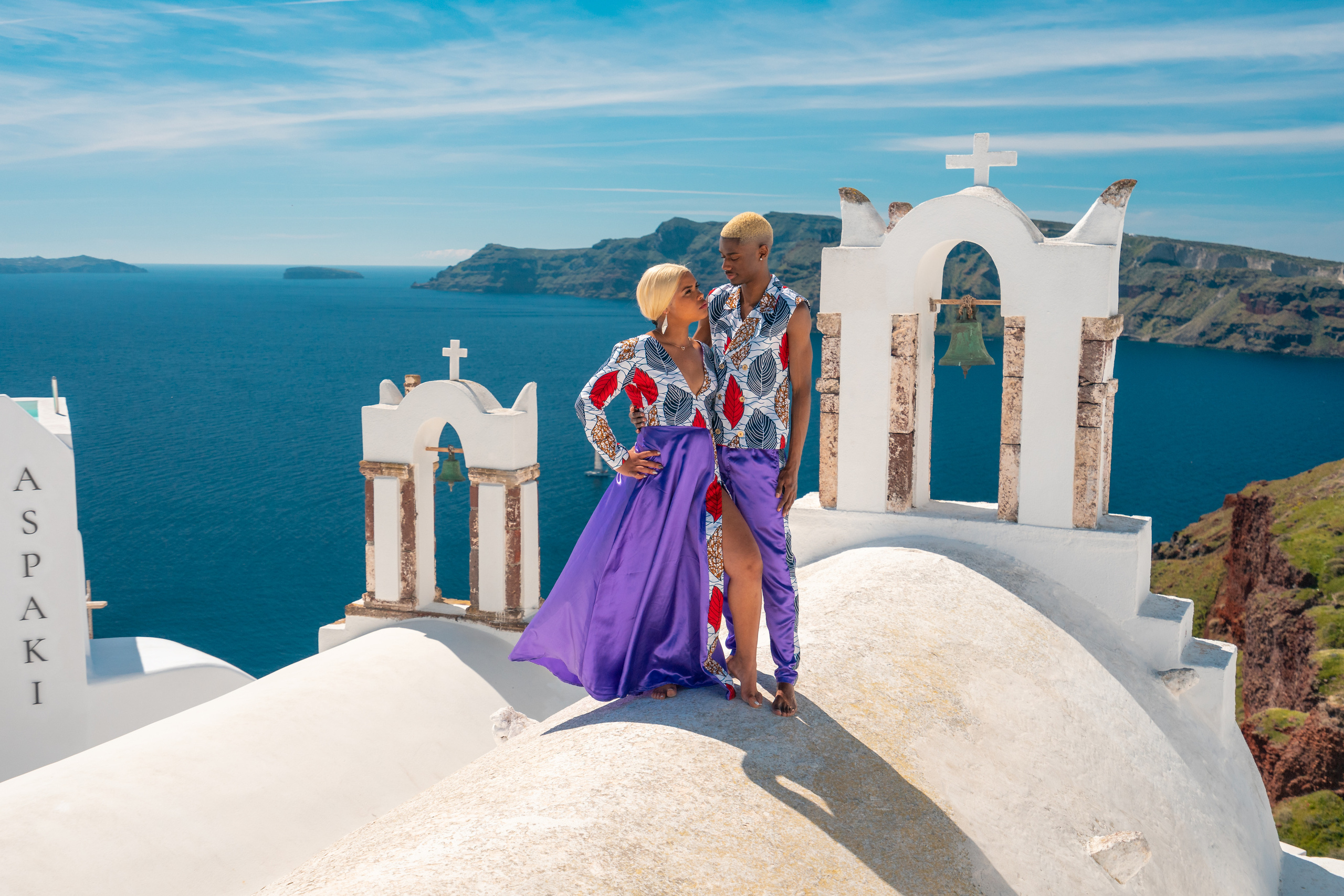 Authentic Full Photo Shoot – No Photoshop, 2020 Edition. Photographer in Santorini SokoLOVE Alex| Flying Dress Santorini