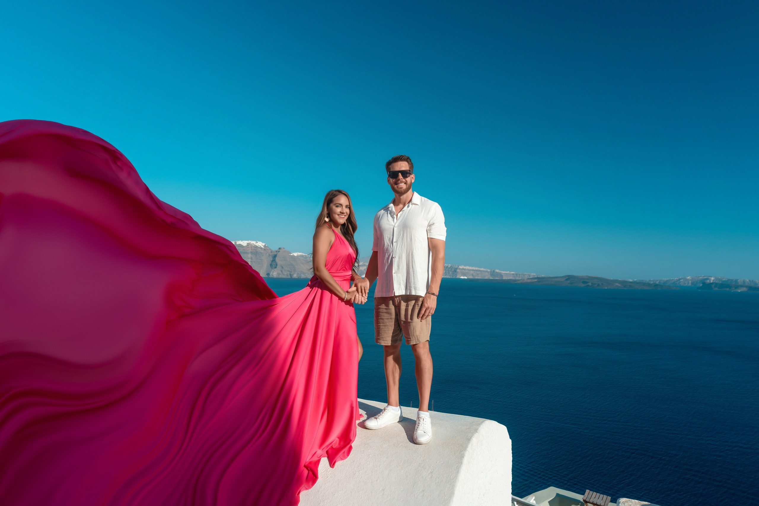 Best Santorini Flying Dress Photoshoot 2025 | Alex Sokolove Photography. Photographer in Santorini SokoLOVE Alex| Flying Dress Santorini