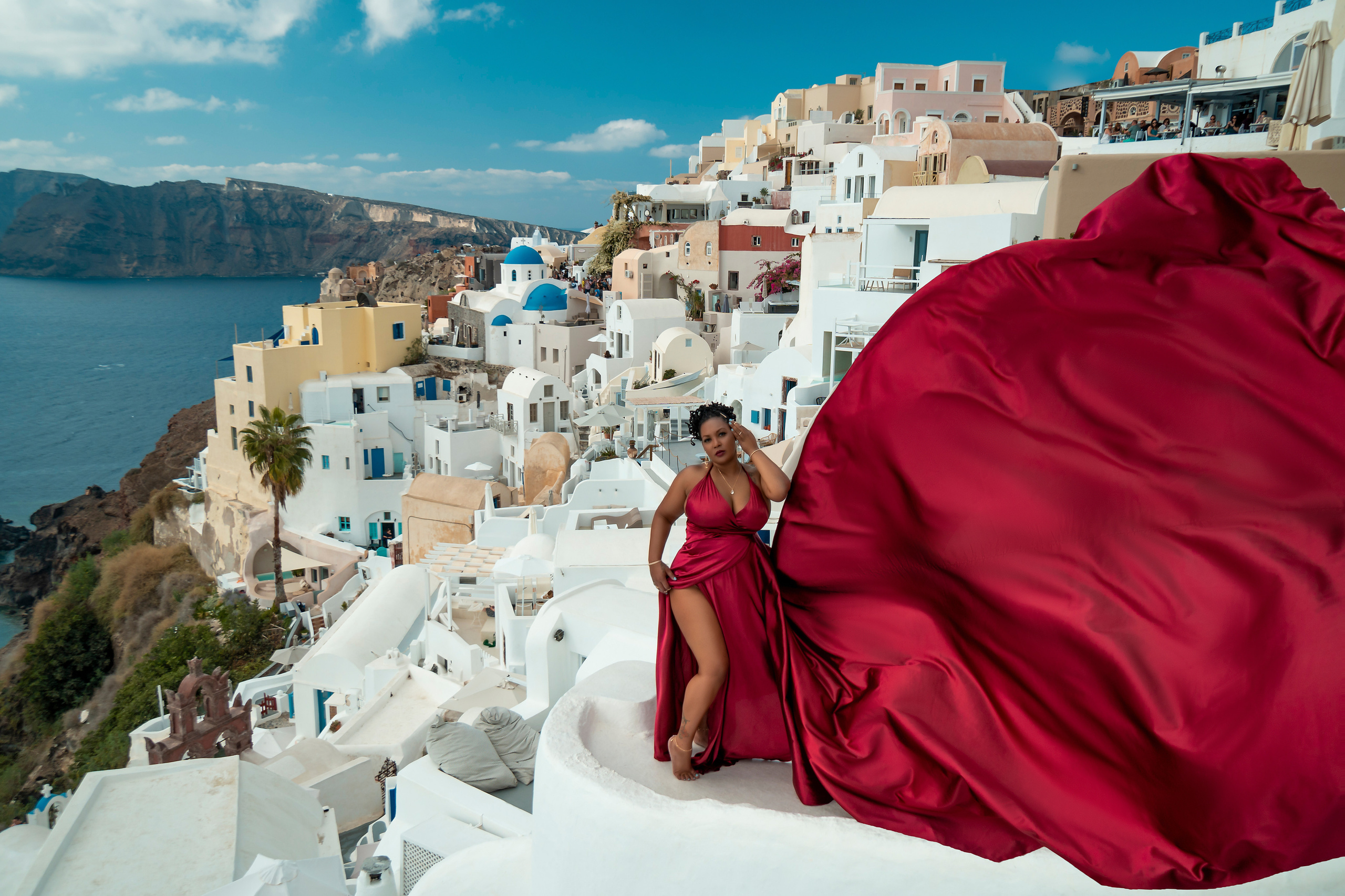 Group Flying Dress Photoshoot in Santorini, Oia — Capture Magical Moments. Photographer in Santorini SokoLOVE Alex| Flying Dress Santorini