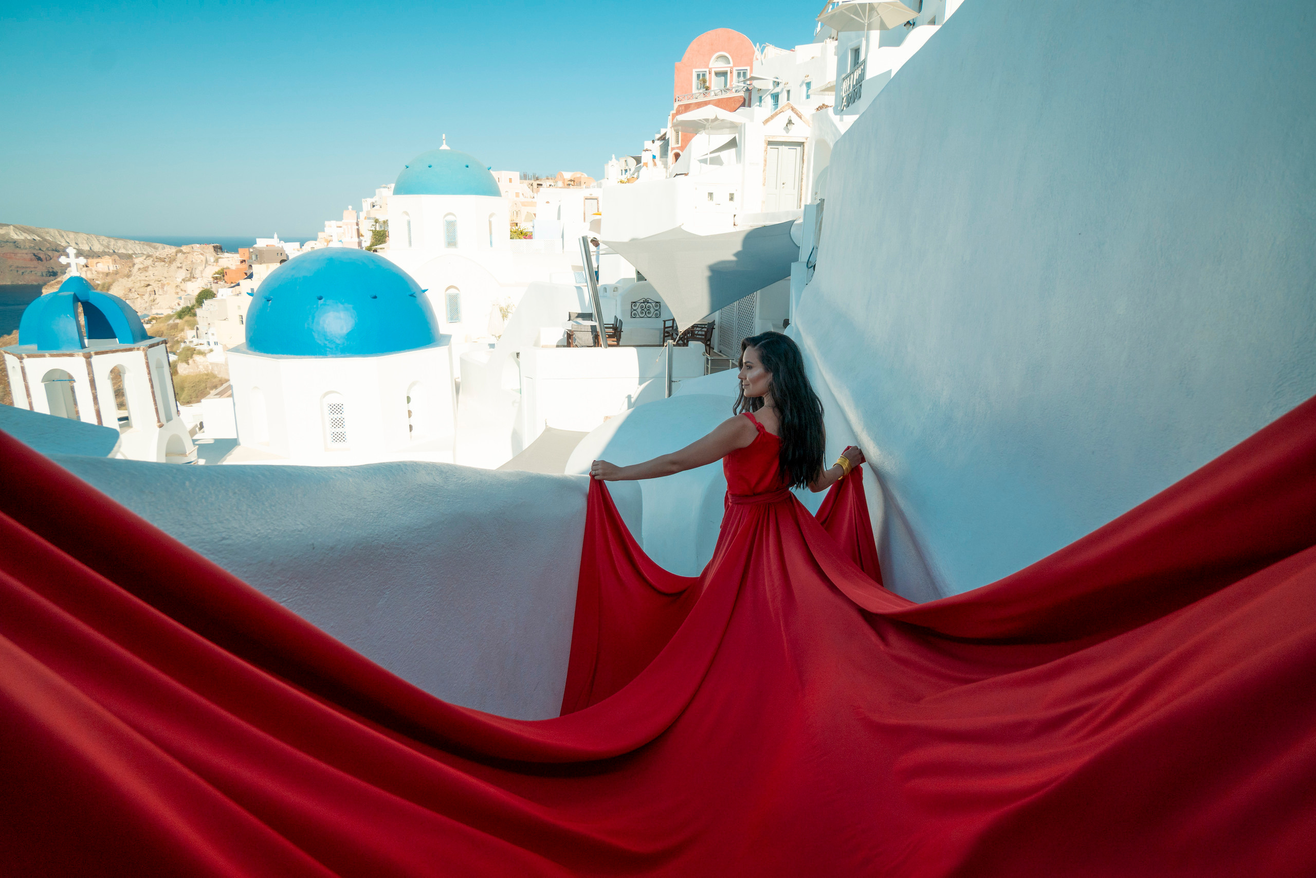 Santorini flying dress reviews photographer & Testimonials | SokoLOVE. Photographer in Santorini SokoLOVE Alex| Flying Dress Santorini