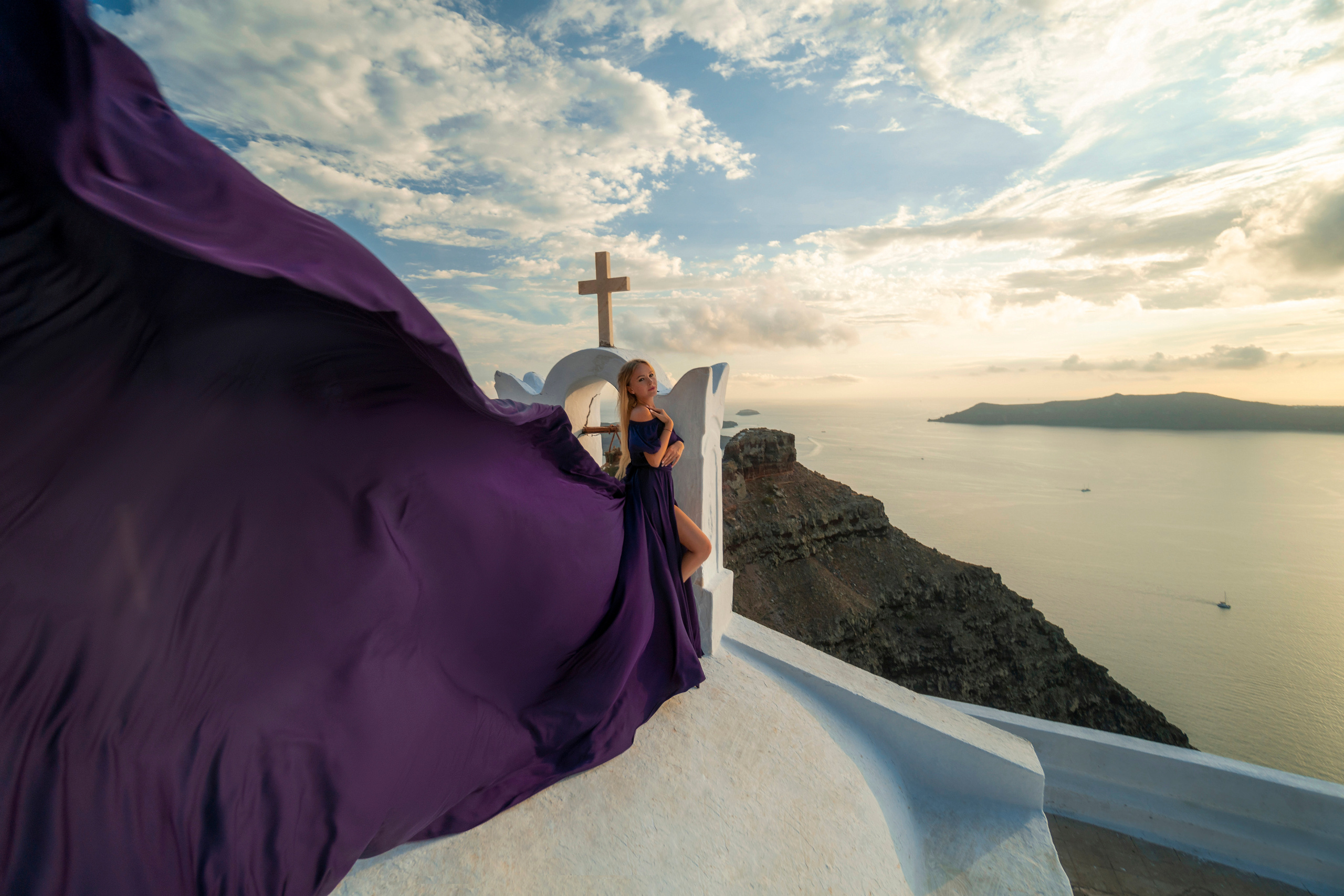 Violet Flying Dress with short sleeves XS-L |rent price 100