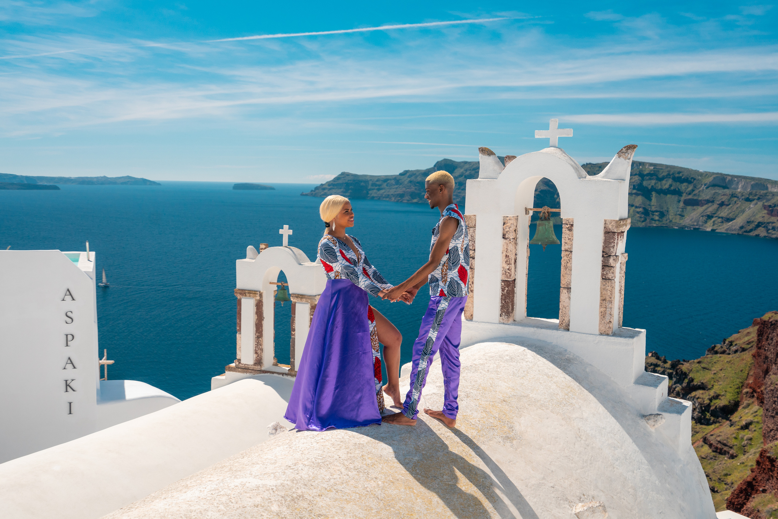 Authentic Full Photo Shoot – No Photoshop, 2020 Edition. Photographer in Santorini SokoLOVE Alex| Flying Dress Santorini